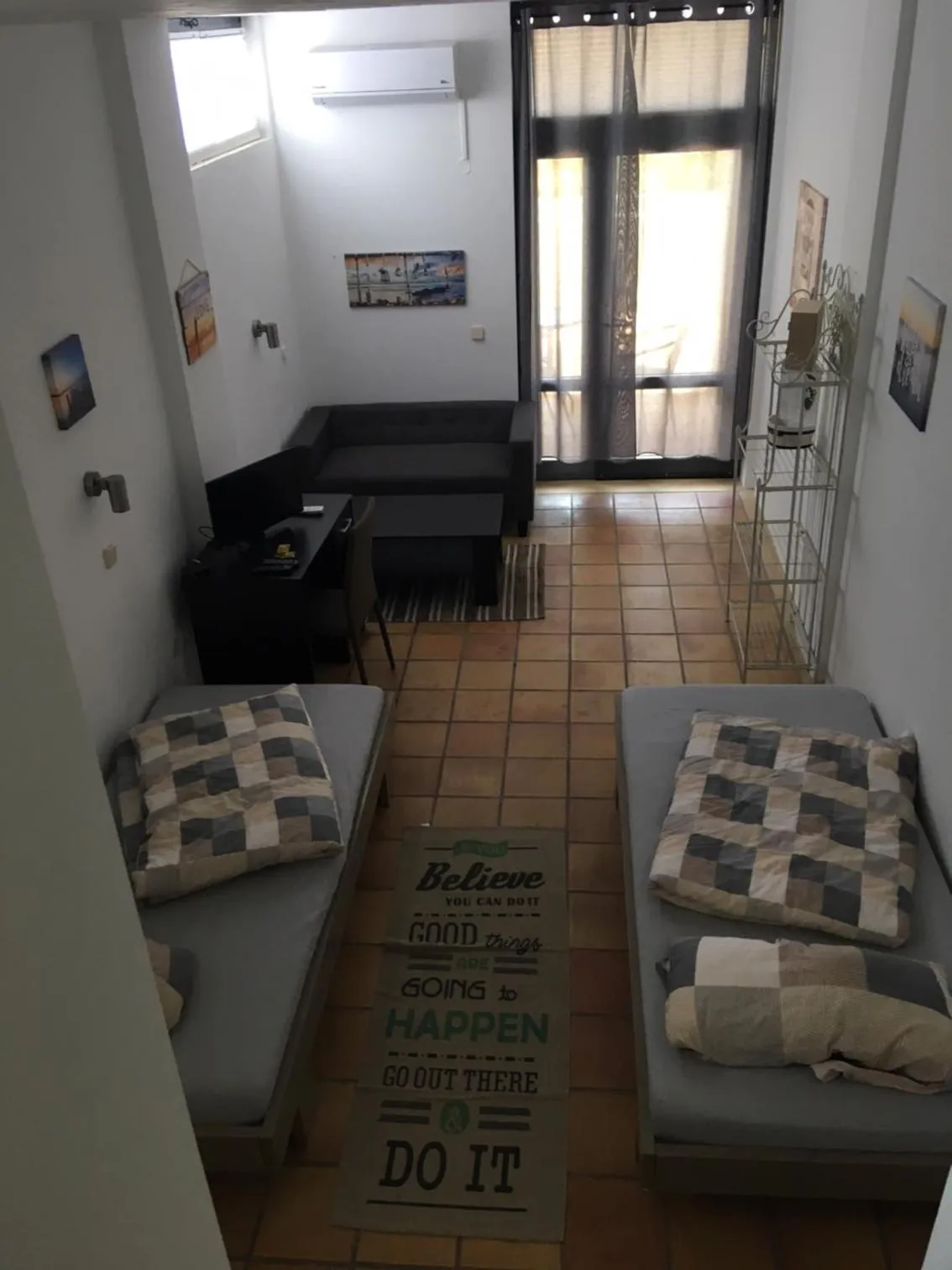 Bed in Anissaras Beach Appartement