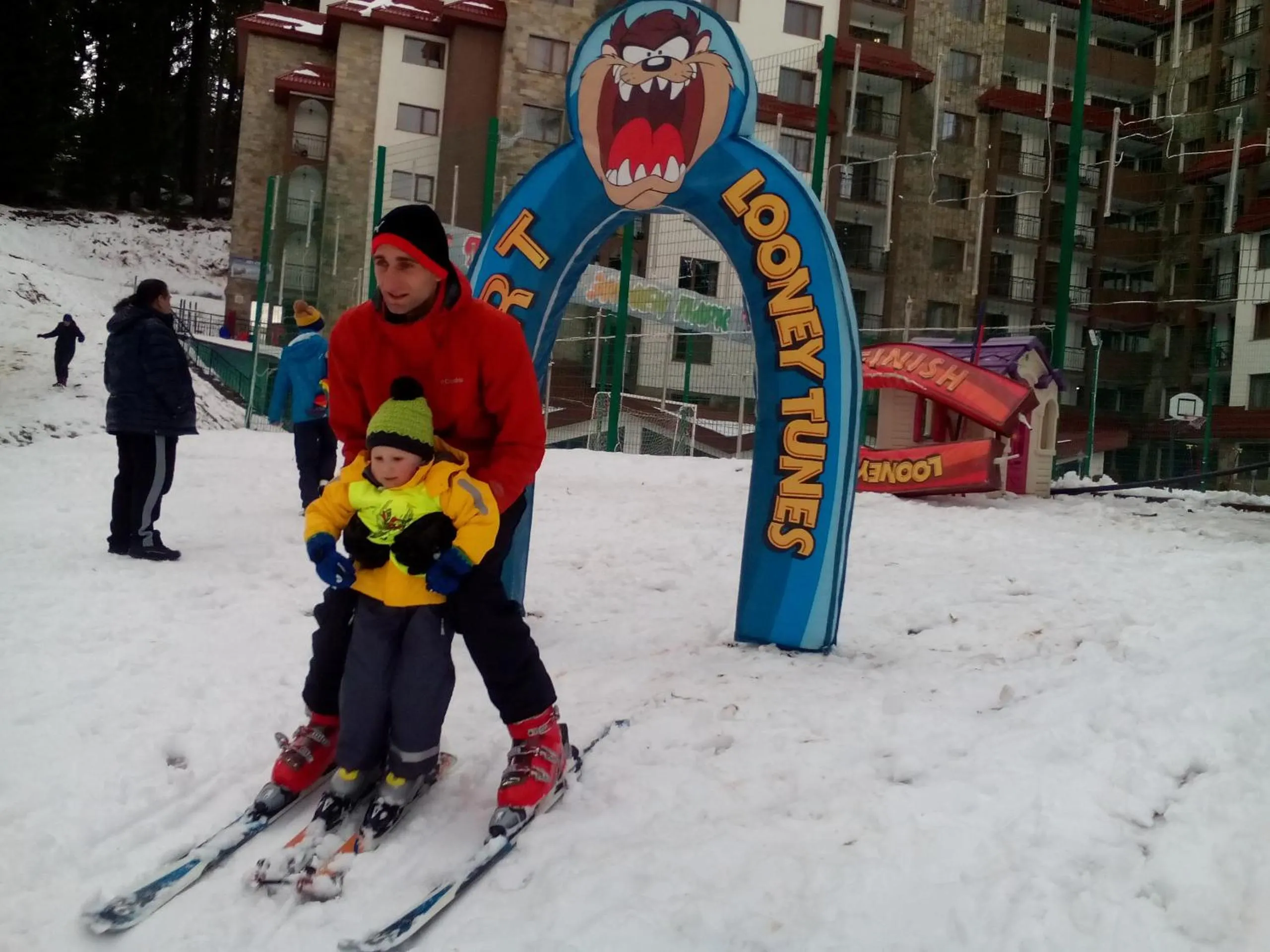 Area and facilities in Complex Kamelia