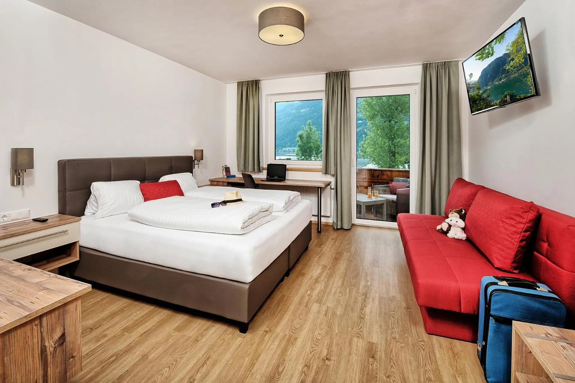 Photo of the whole room, Bed in Wellness Landhaus Parth