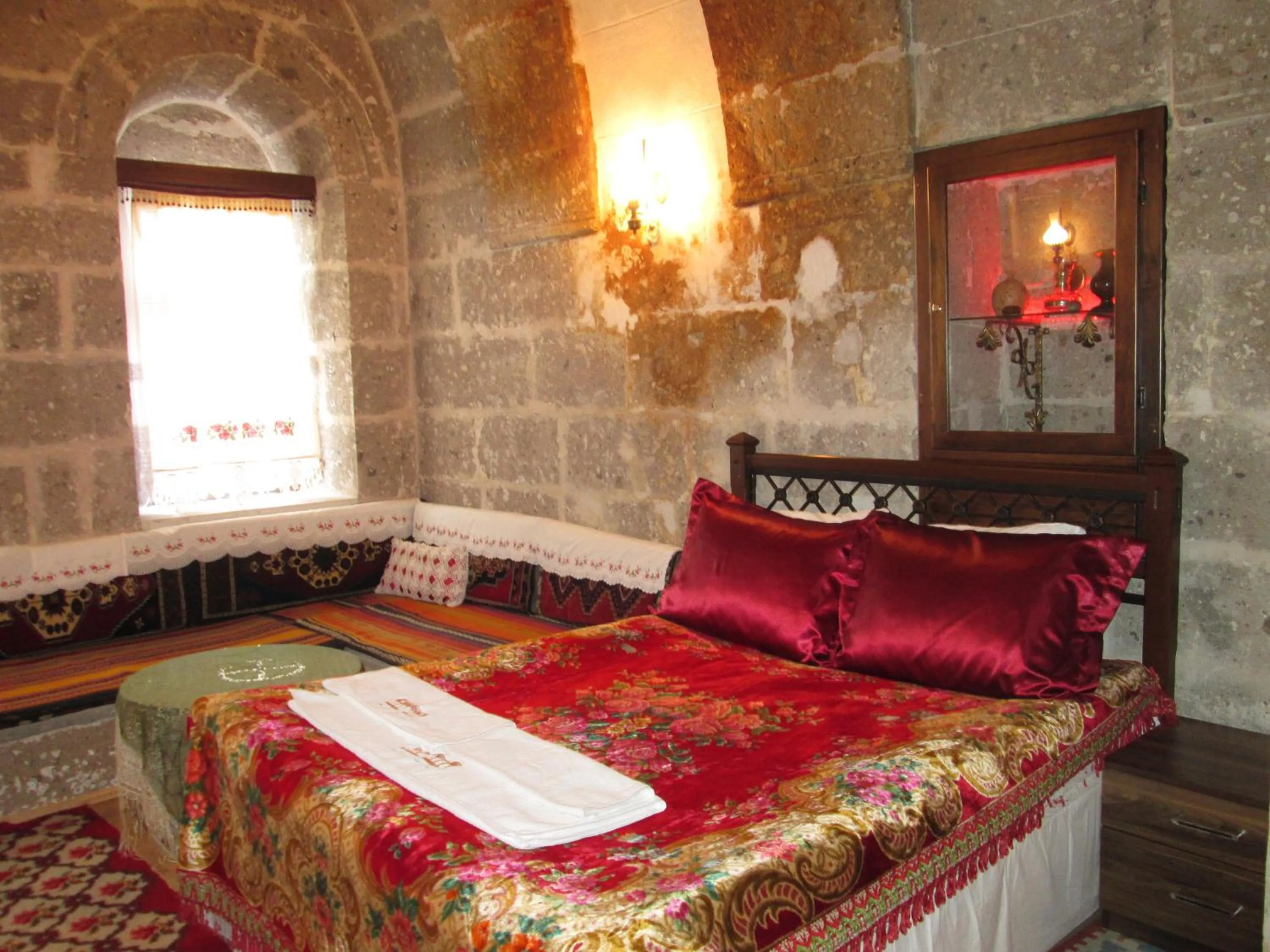 Bed in Osmanoglu Hotel