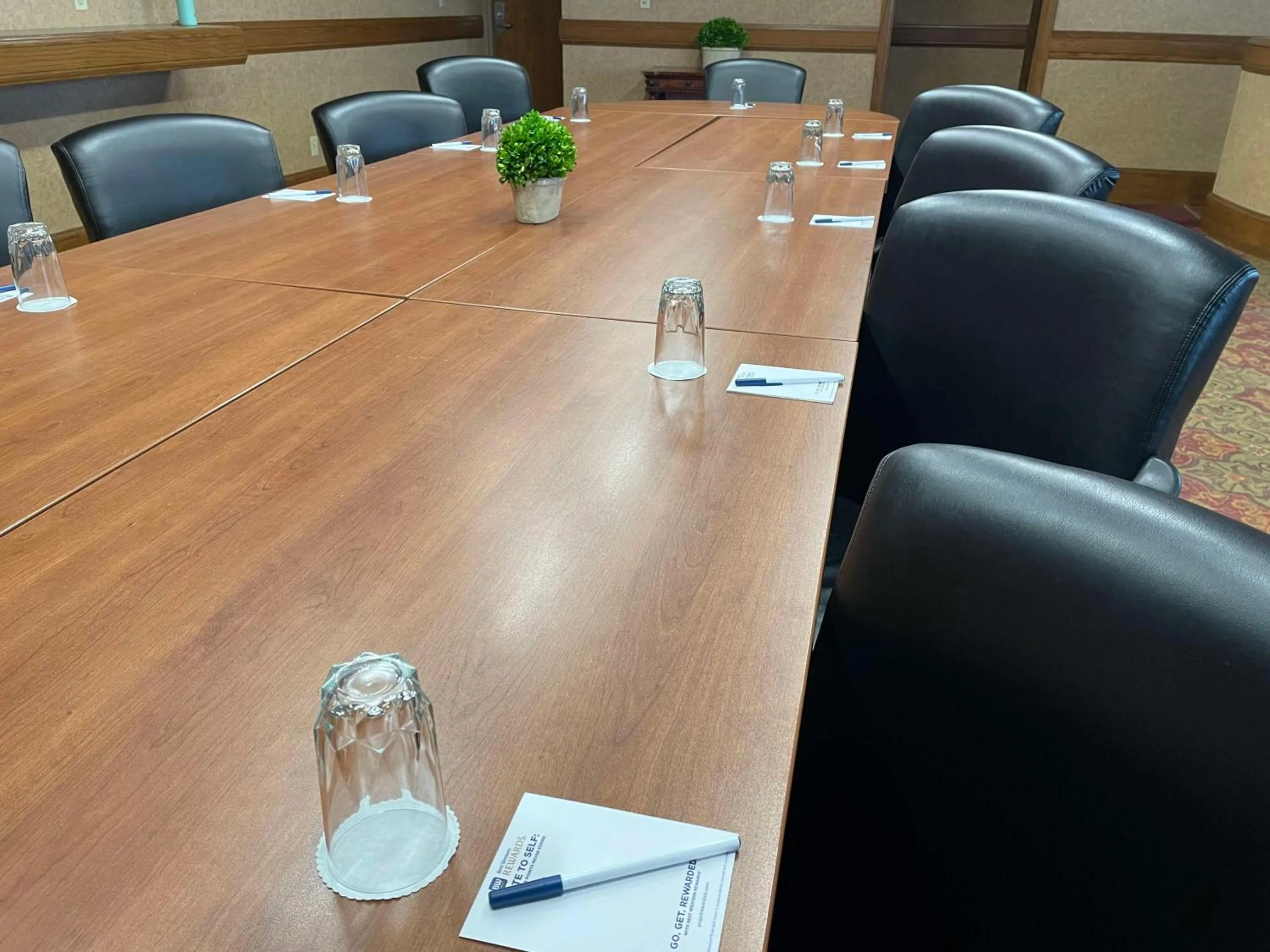 Meeting/conference room in Best Western Plus Dubuque Hotel and Conference Center