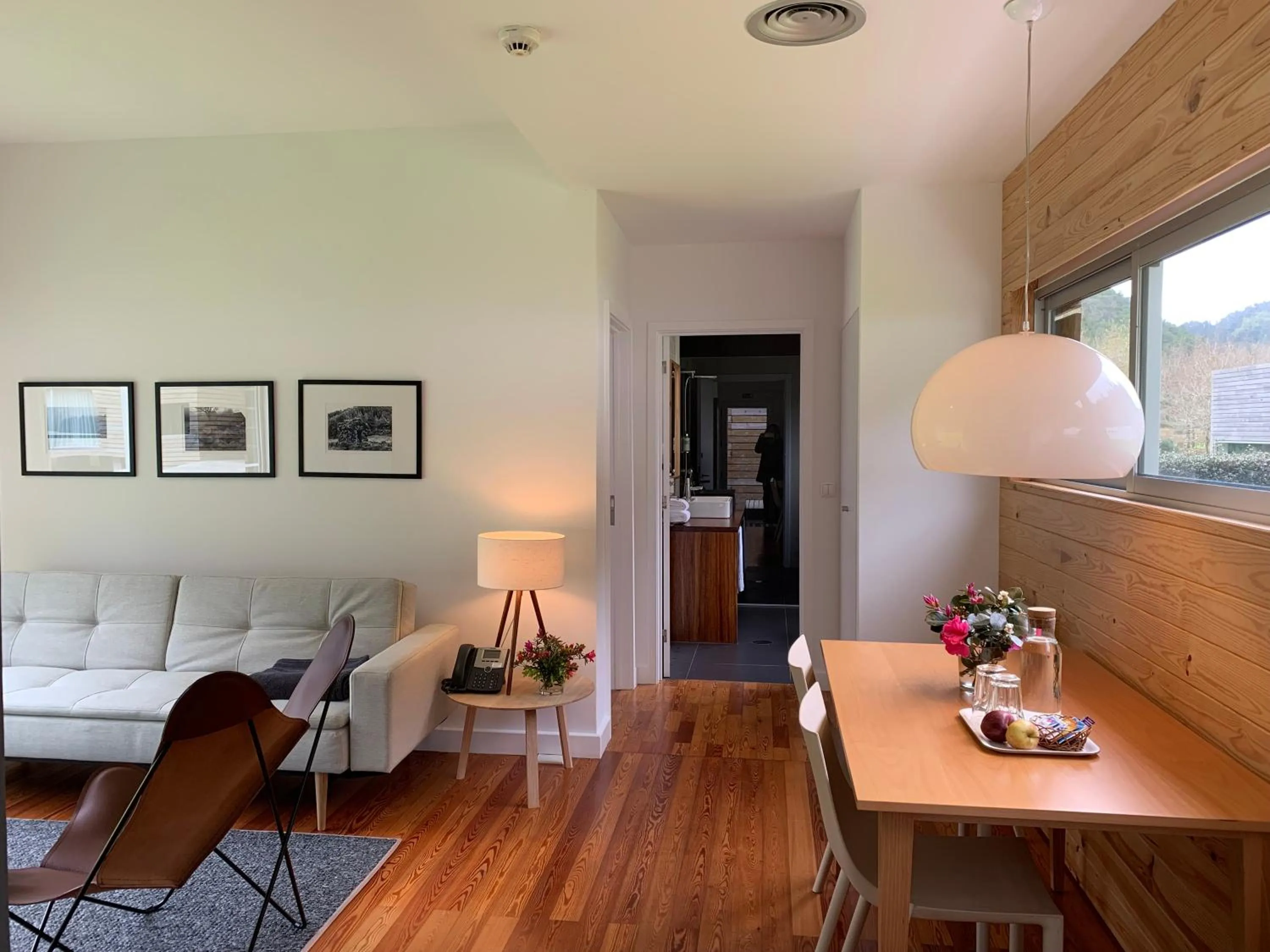 Living room in Furnas Lake Forest Living