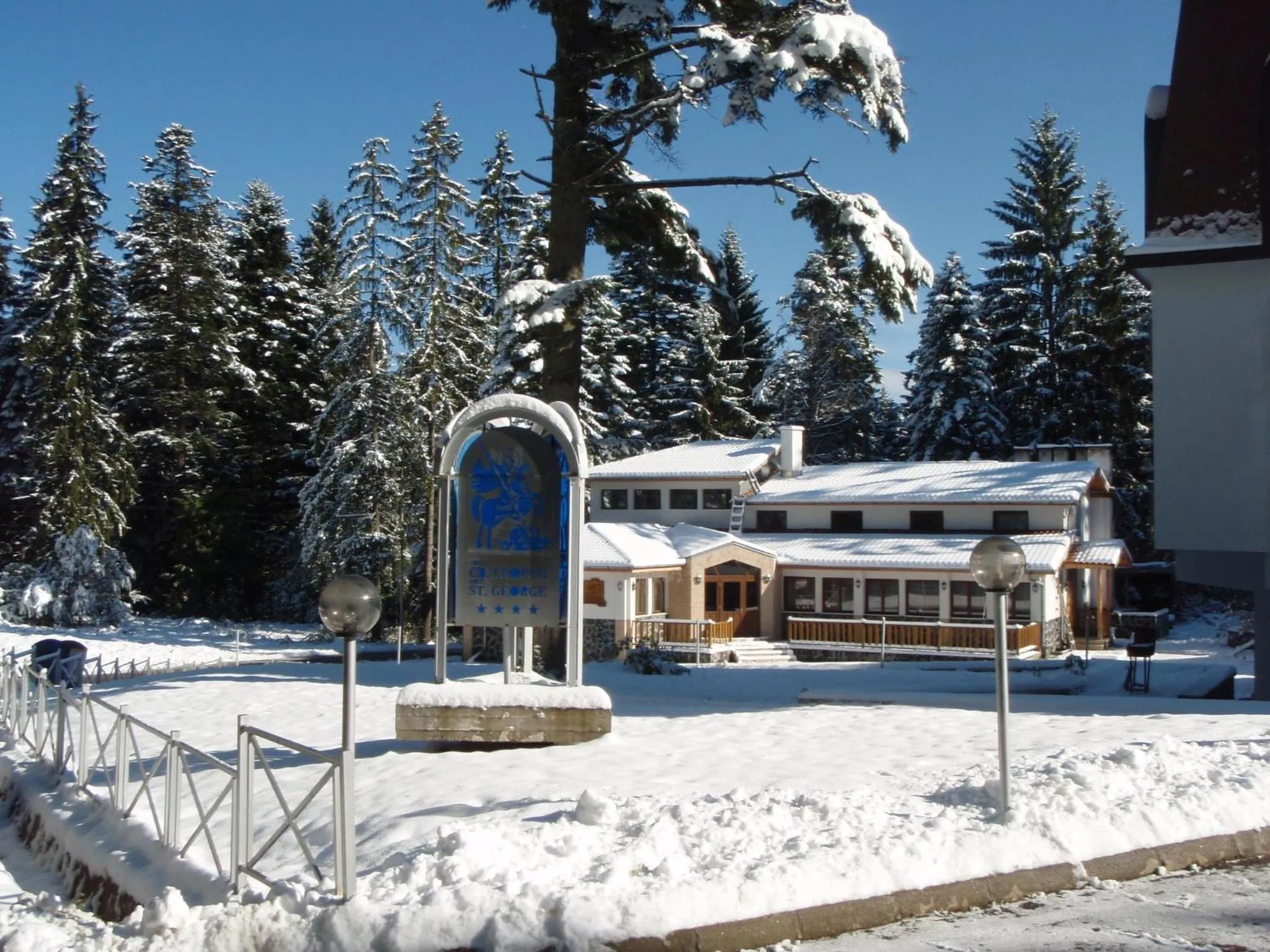 Facade/entrance in Saint George Borovets Hotel