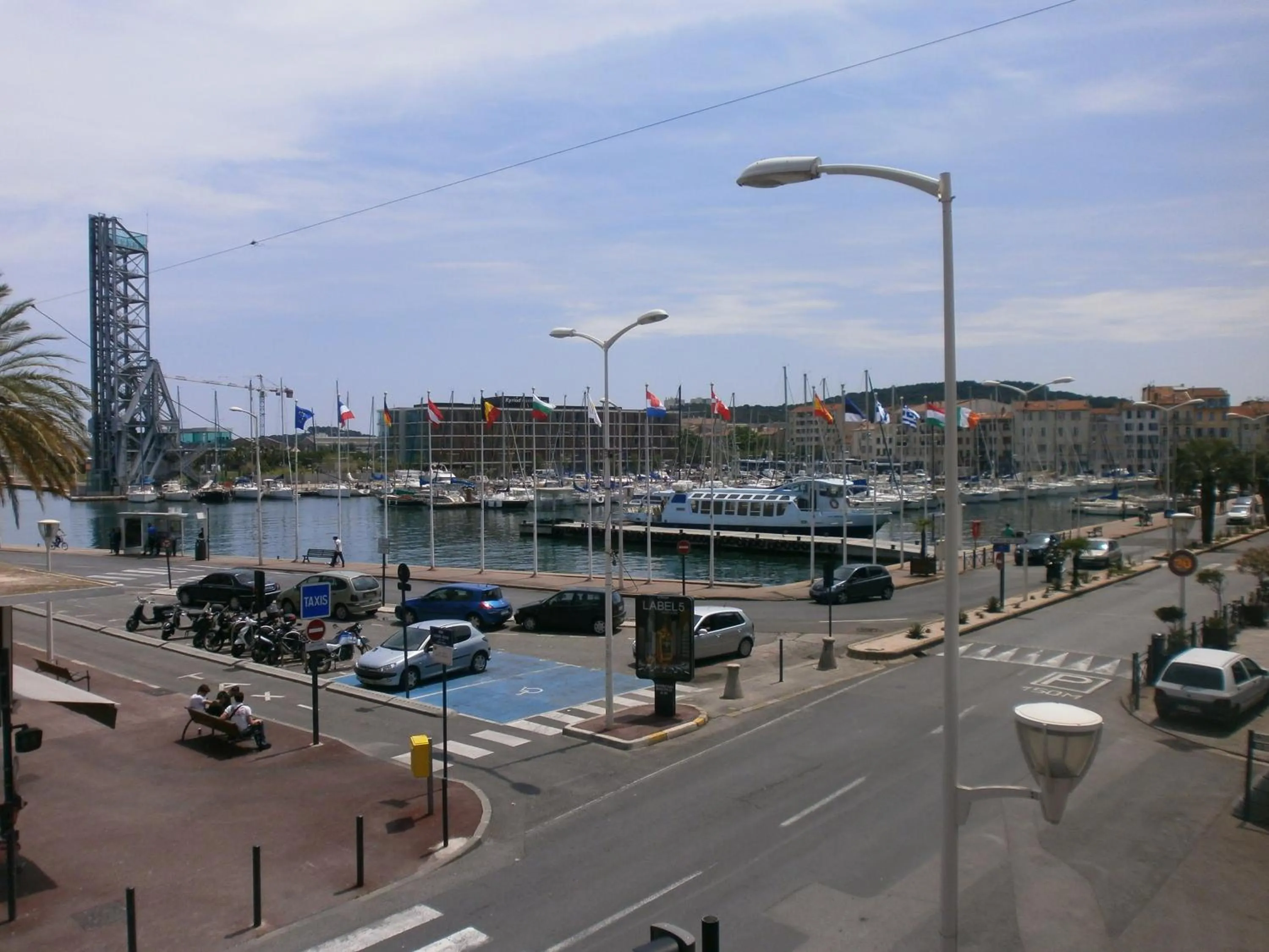 Day in Hotel Restaurant La Frégate