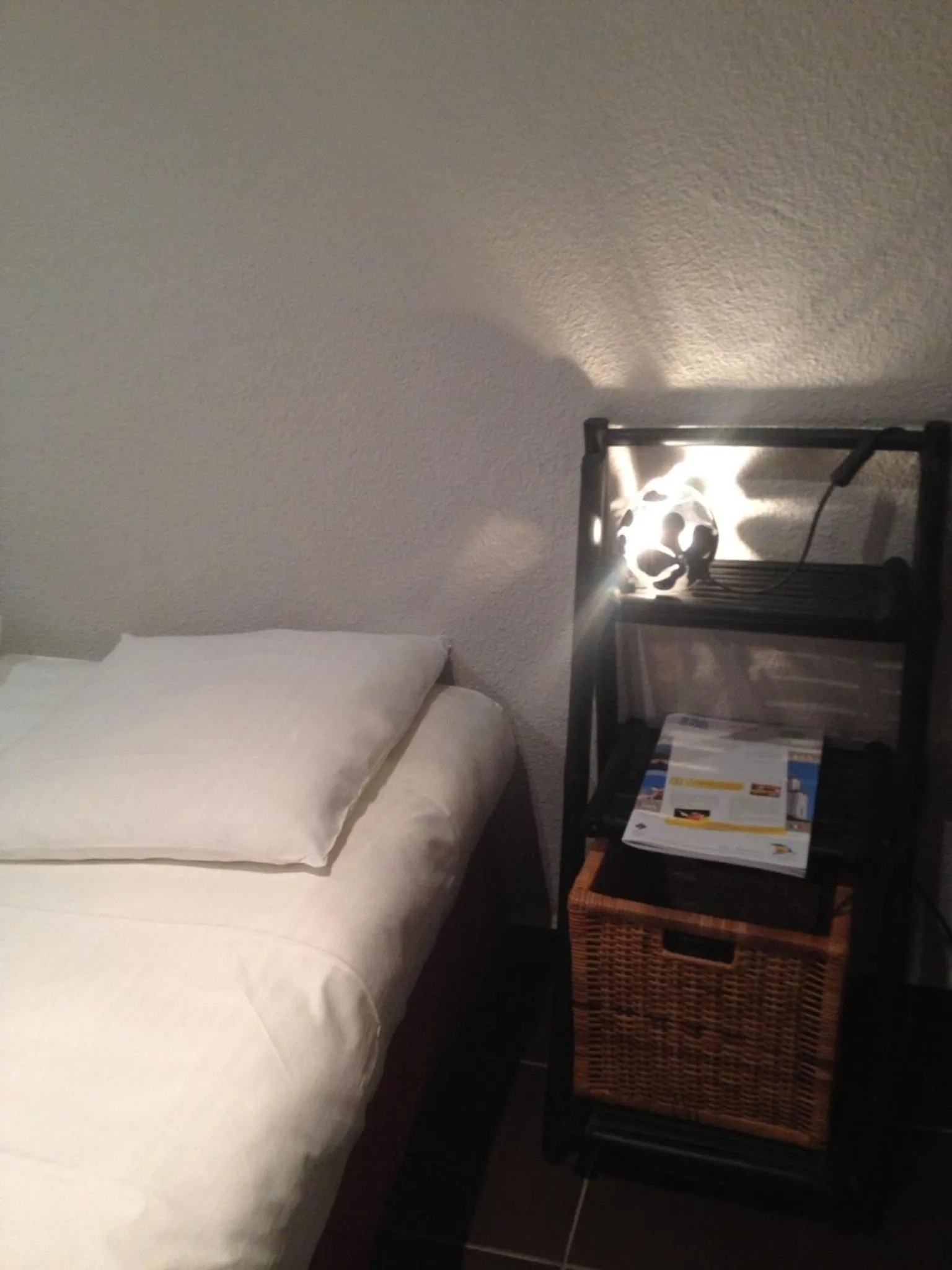 Decorative detail, Bed in Hotel Restaurant La Frégate