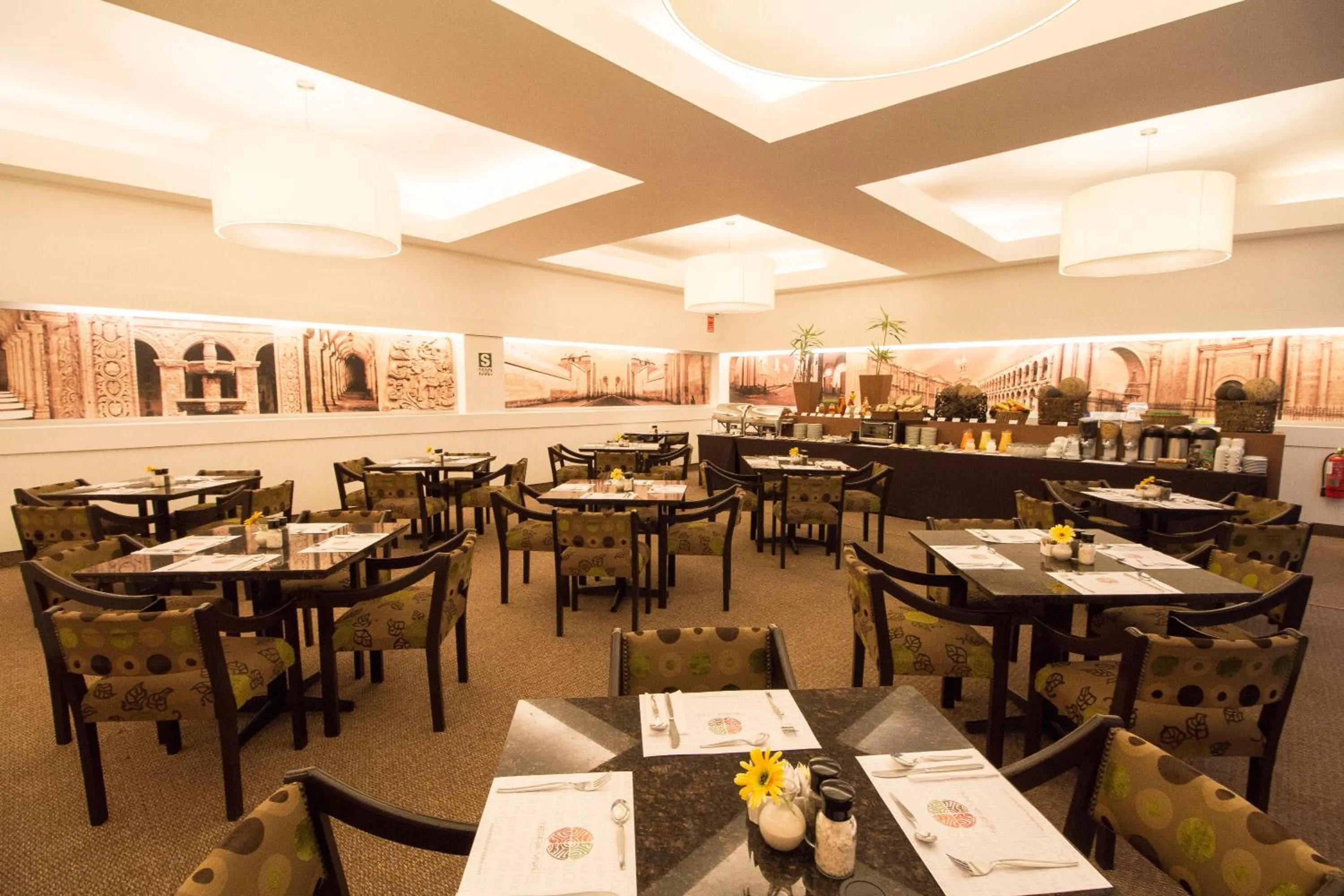 Buffet breakfast in Tierra Viva Arequipa Plaza