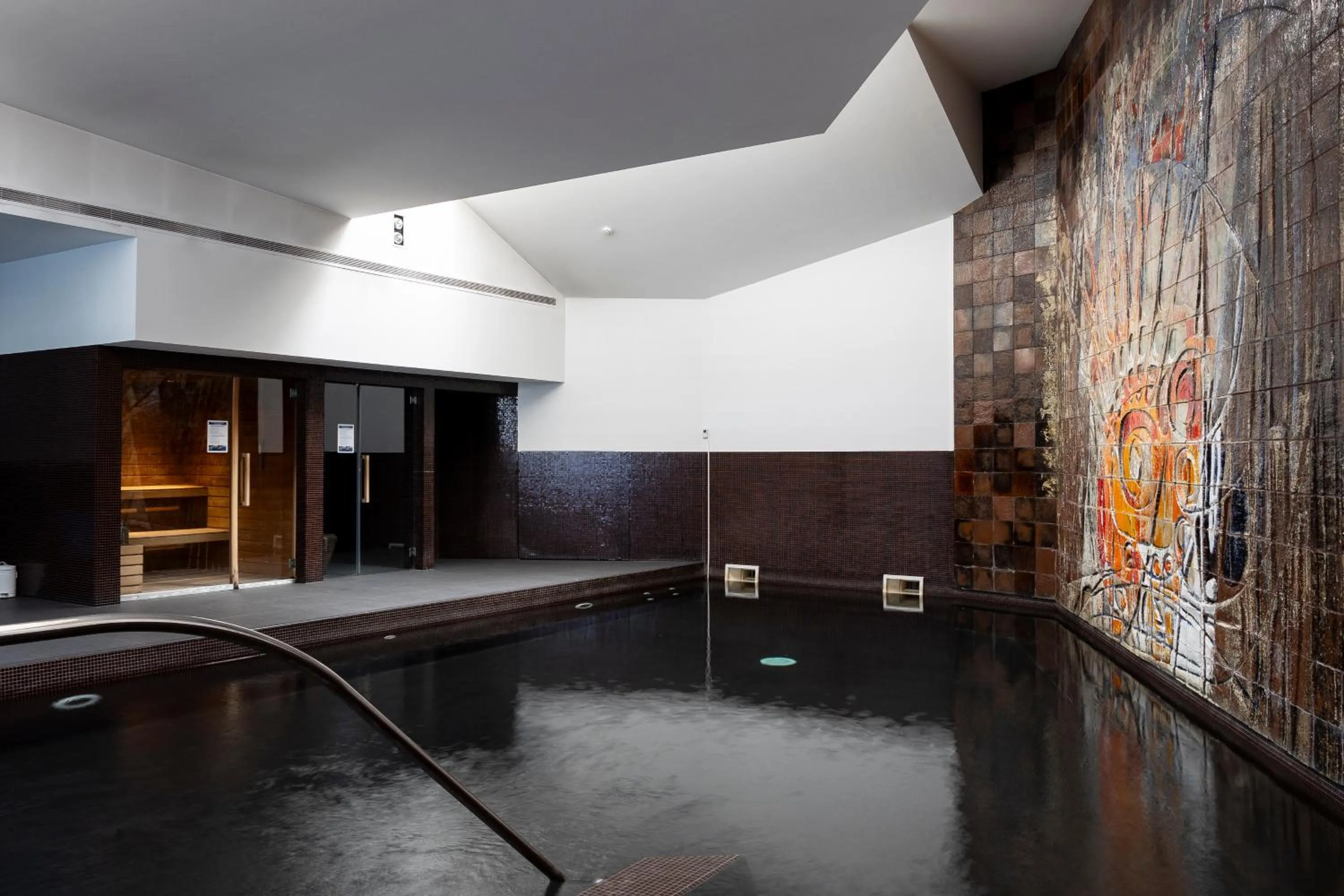 Swimming pool in Hotel Rali Viana