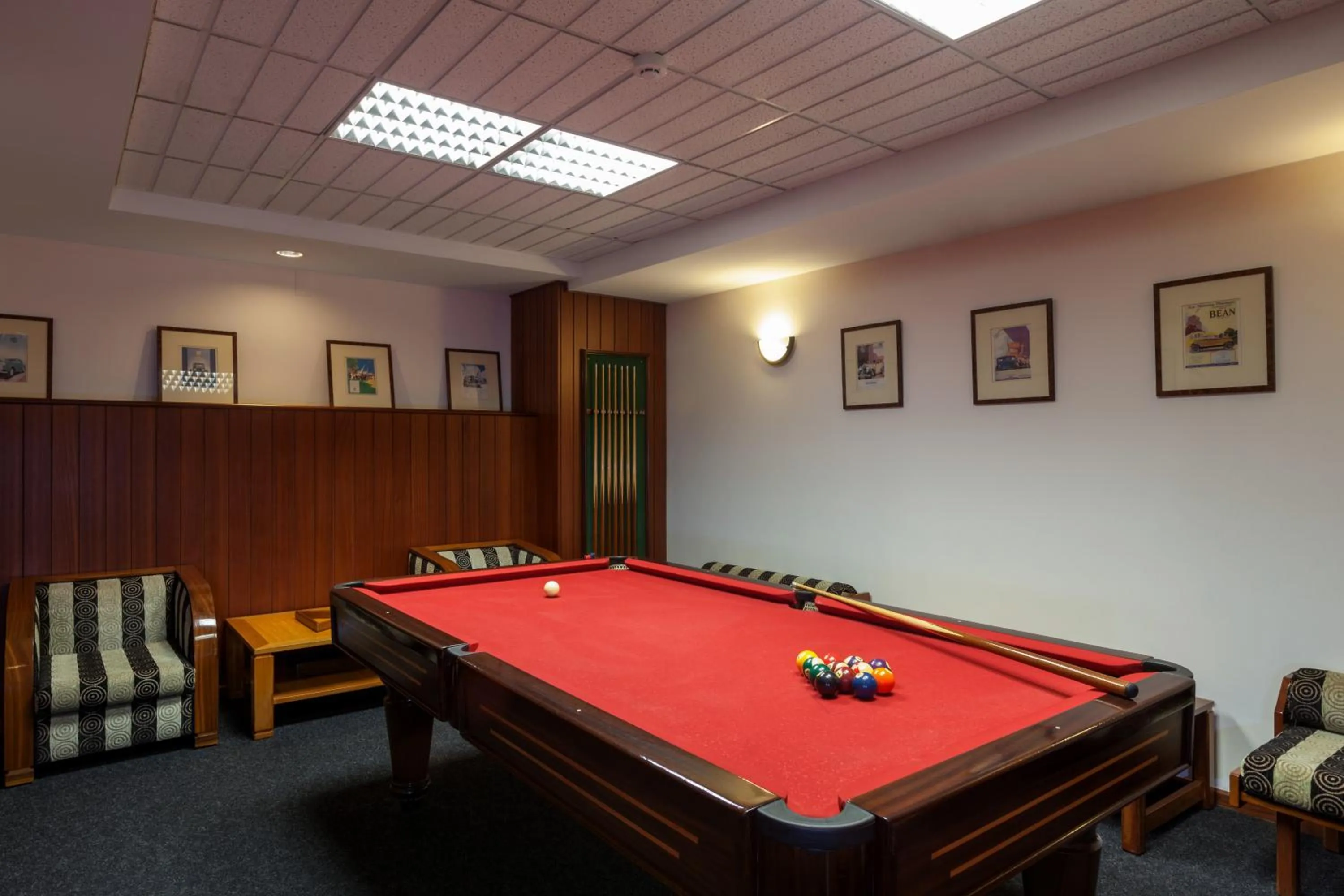 Billiard in Hotel Rali Viana