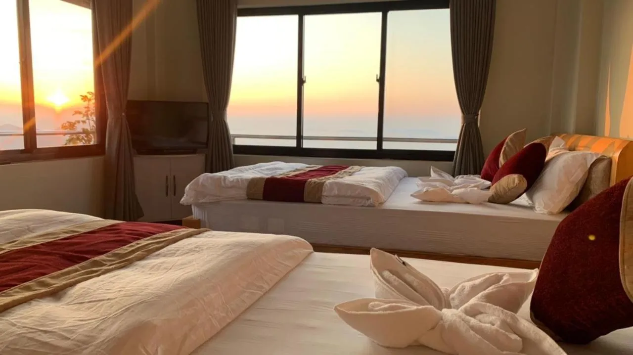 Bed in Hotel Pristine Himalaya