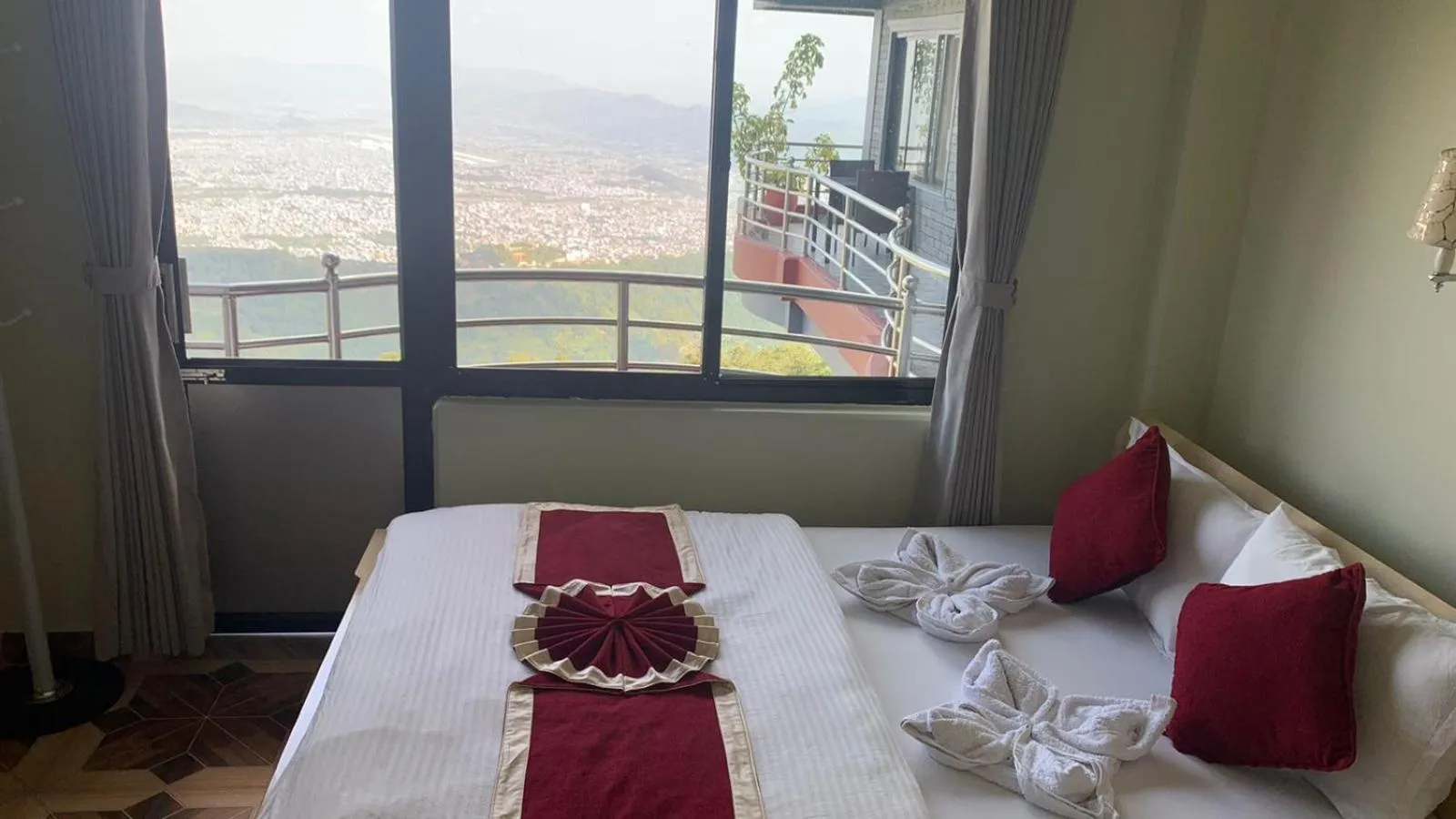 Bed in Hotel Pristine Himalaya