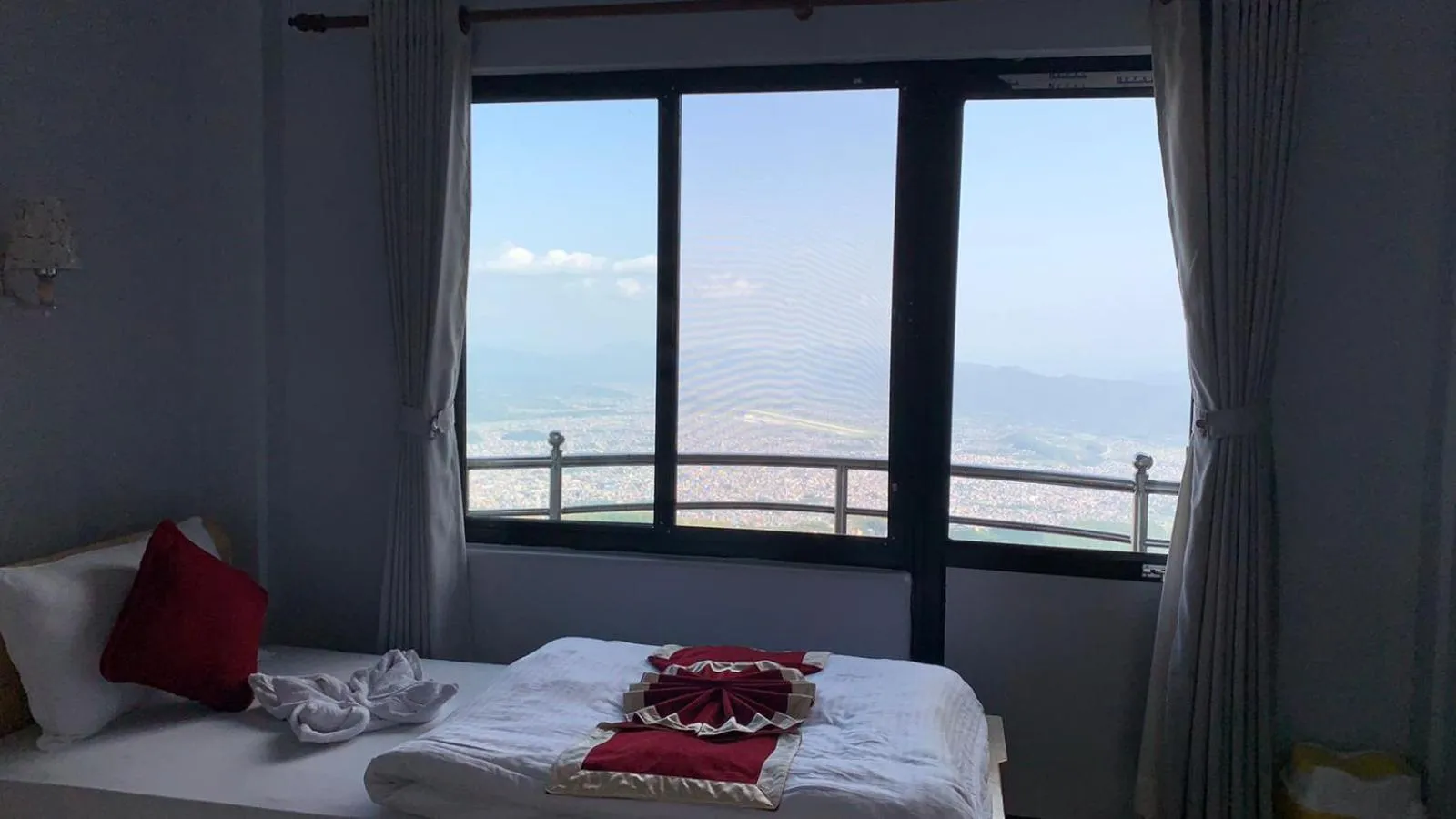 Bed in Hotel Pristine Himalaya