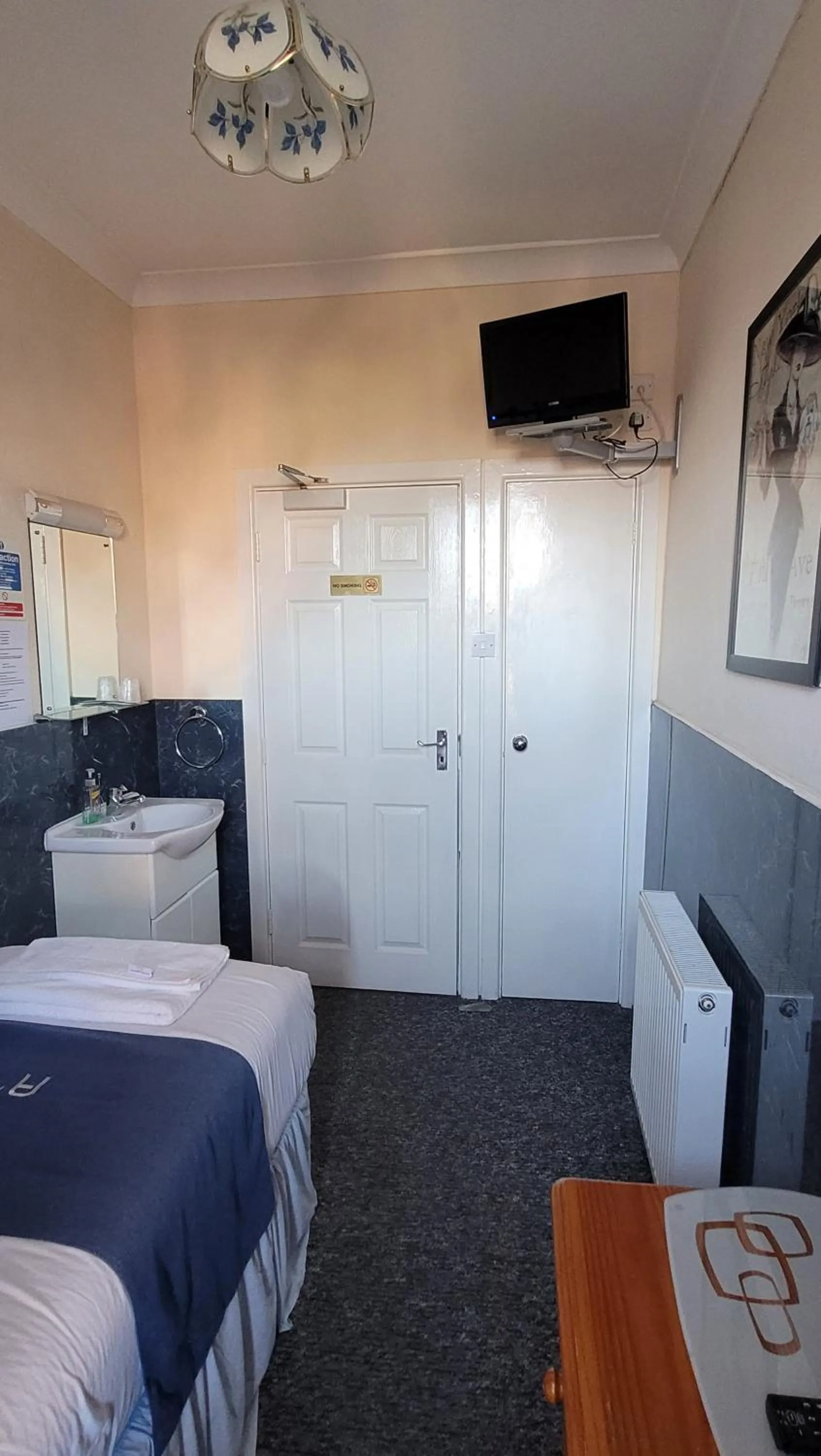 Bed in Argyle Lodge Self Catering Guest House