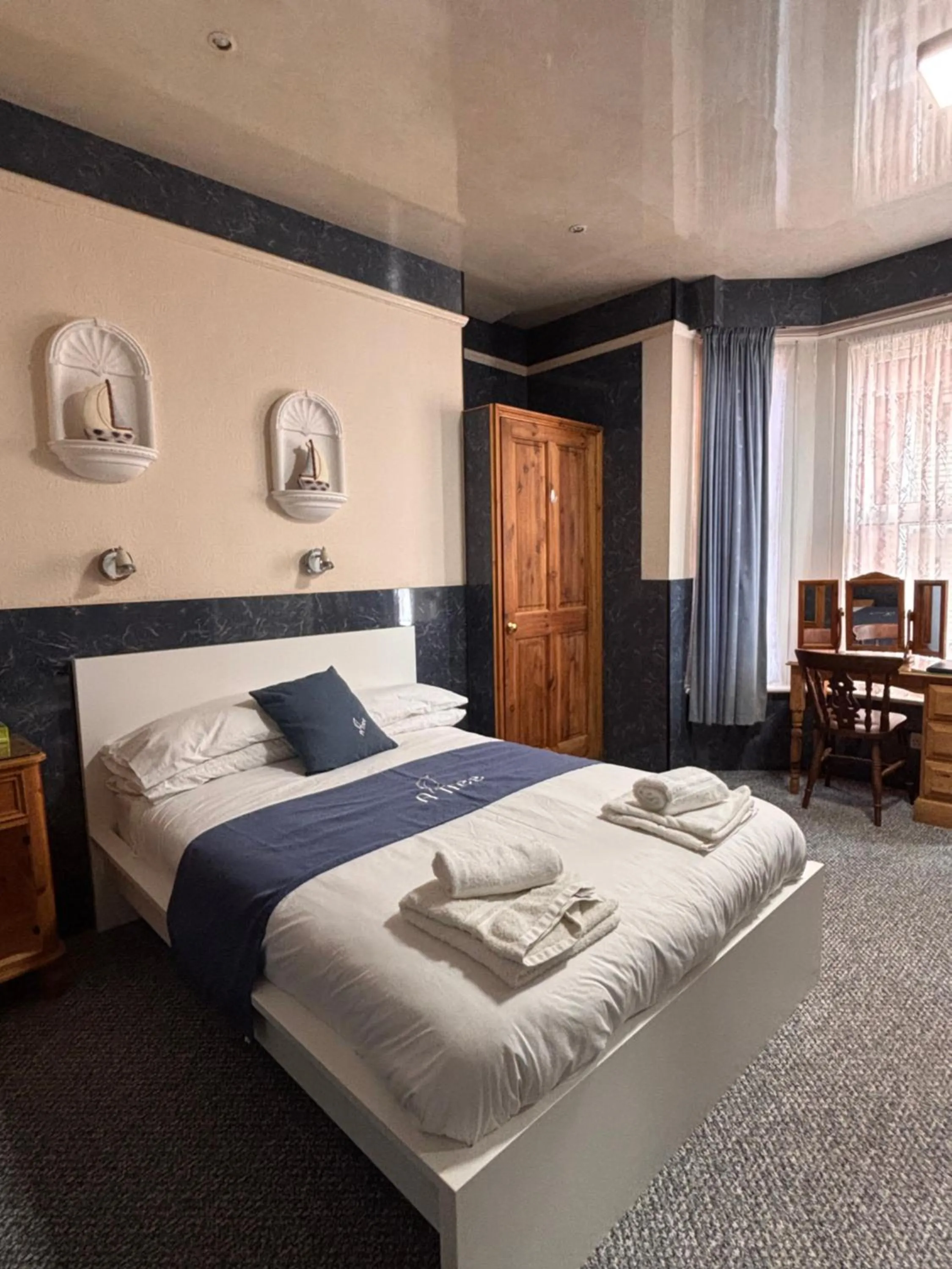 Bed in Argyle Lodge Self Catering Guest House