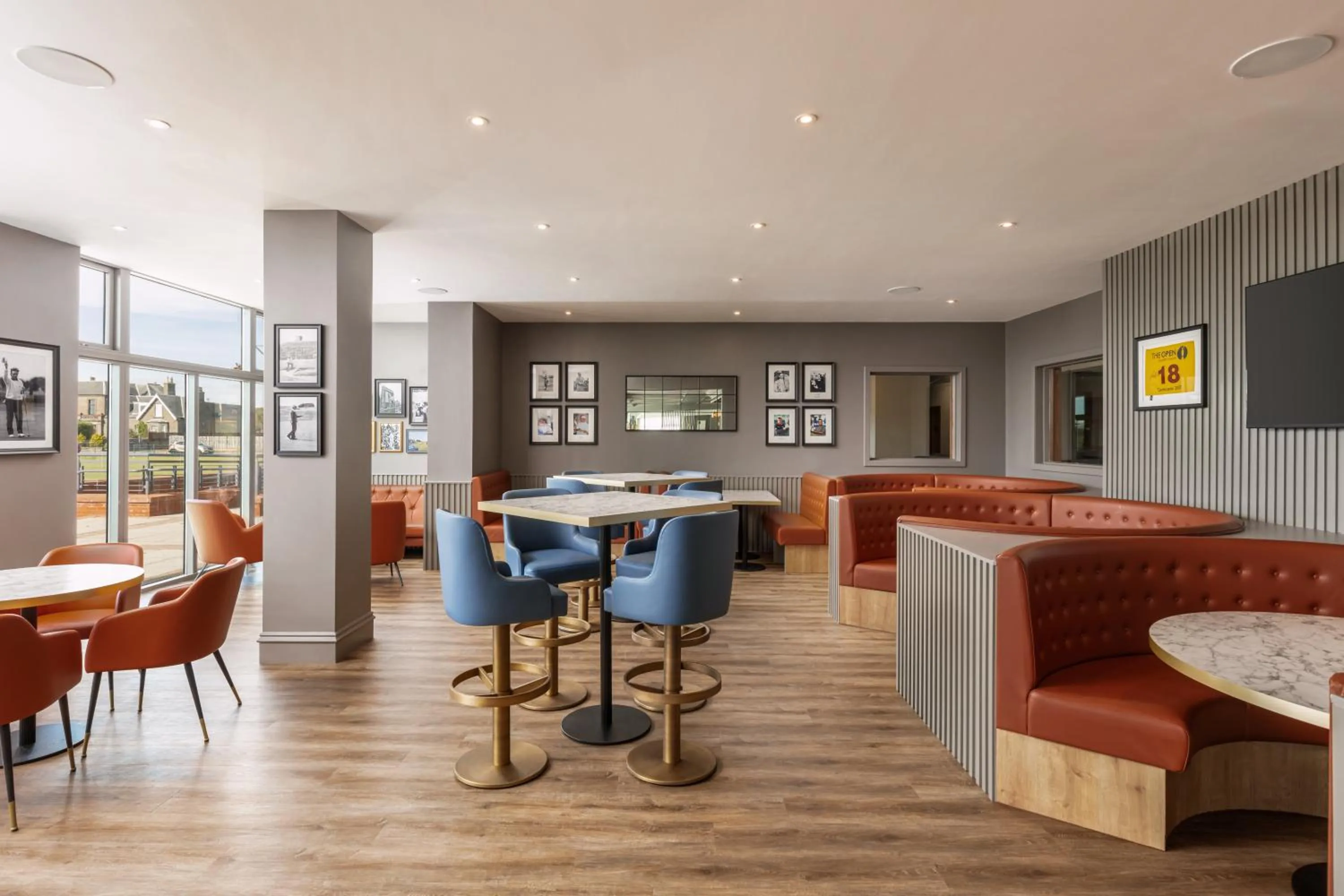 Lounge or bar in Carnoustie Golf Hotel 'A Bespoke Hotel’