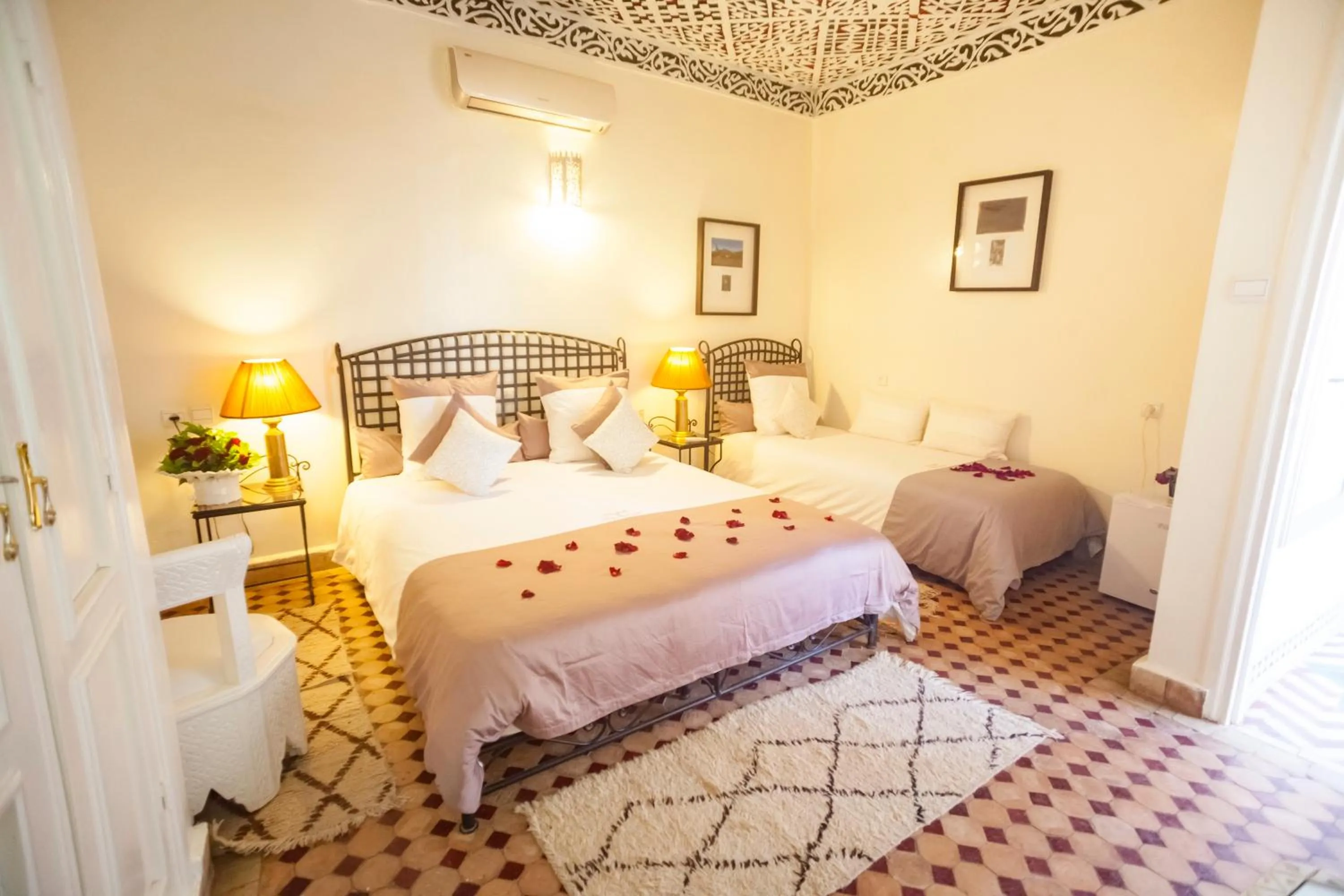 Bedroom, Bed in Riad Dar Sofian