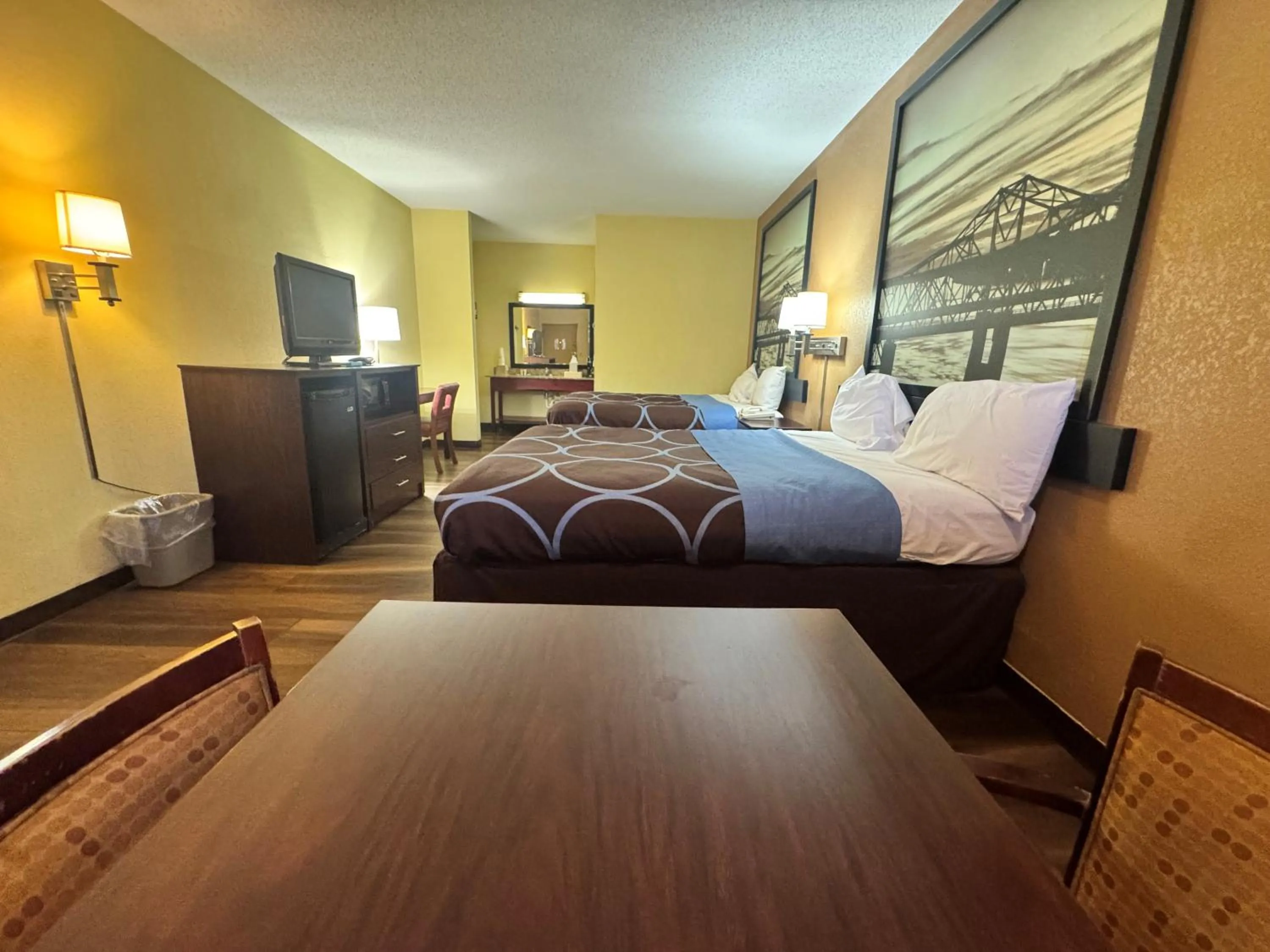 Photo of the whole room, Bed in Super 8 by Wyndham Laurel