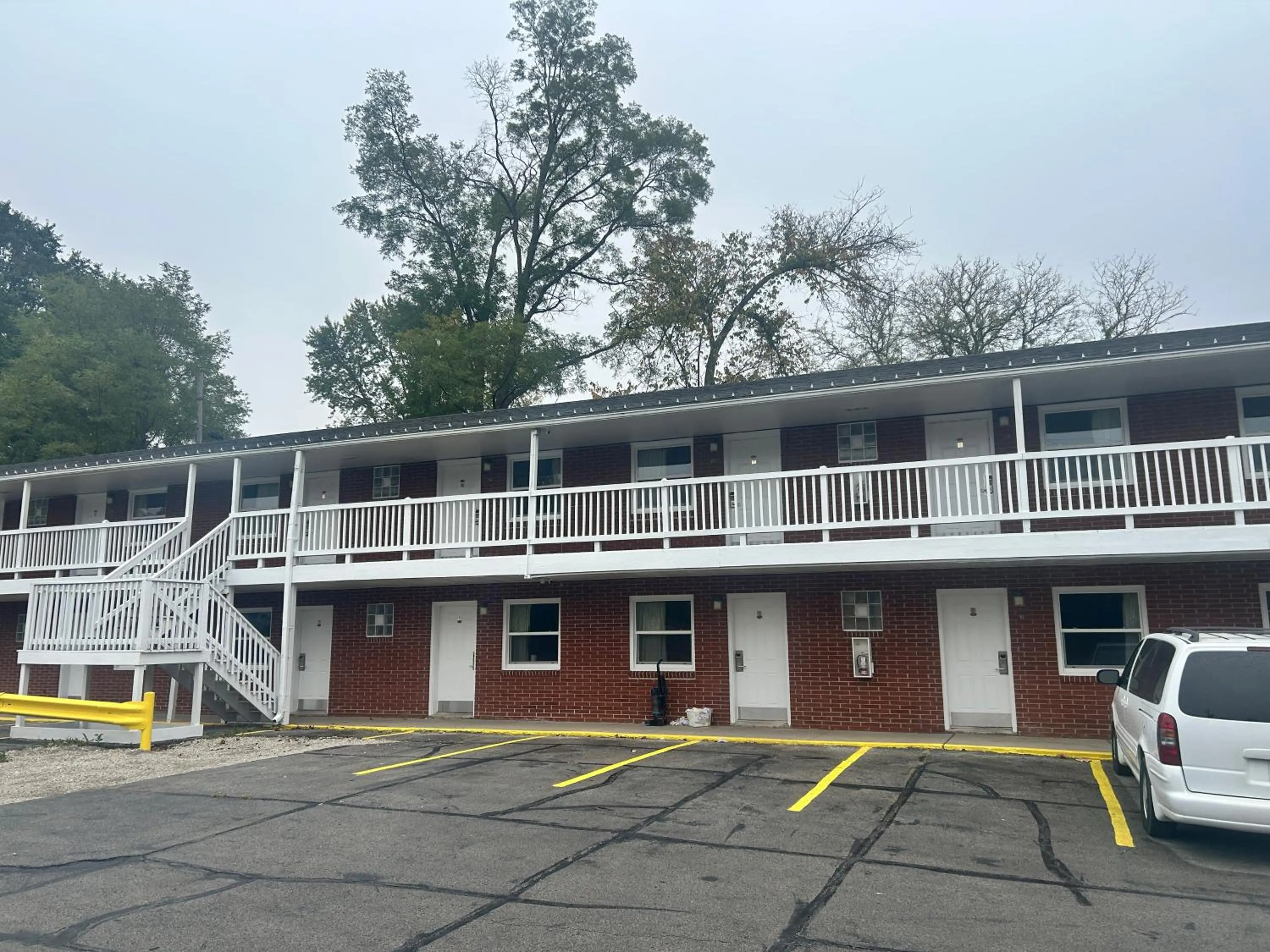 Facade/entrance in Budget Inn Oskaloosa US 63 Near Pella