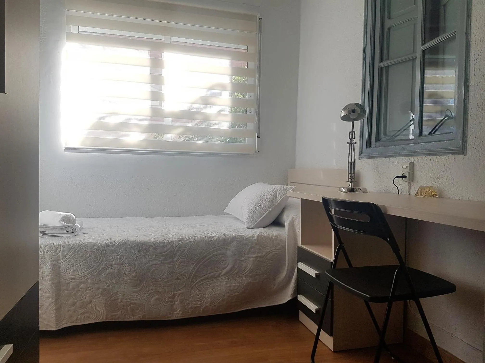 Bedroom, Bed in Apartamento con vistas a la Marina Real