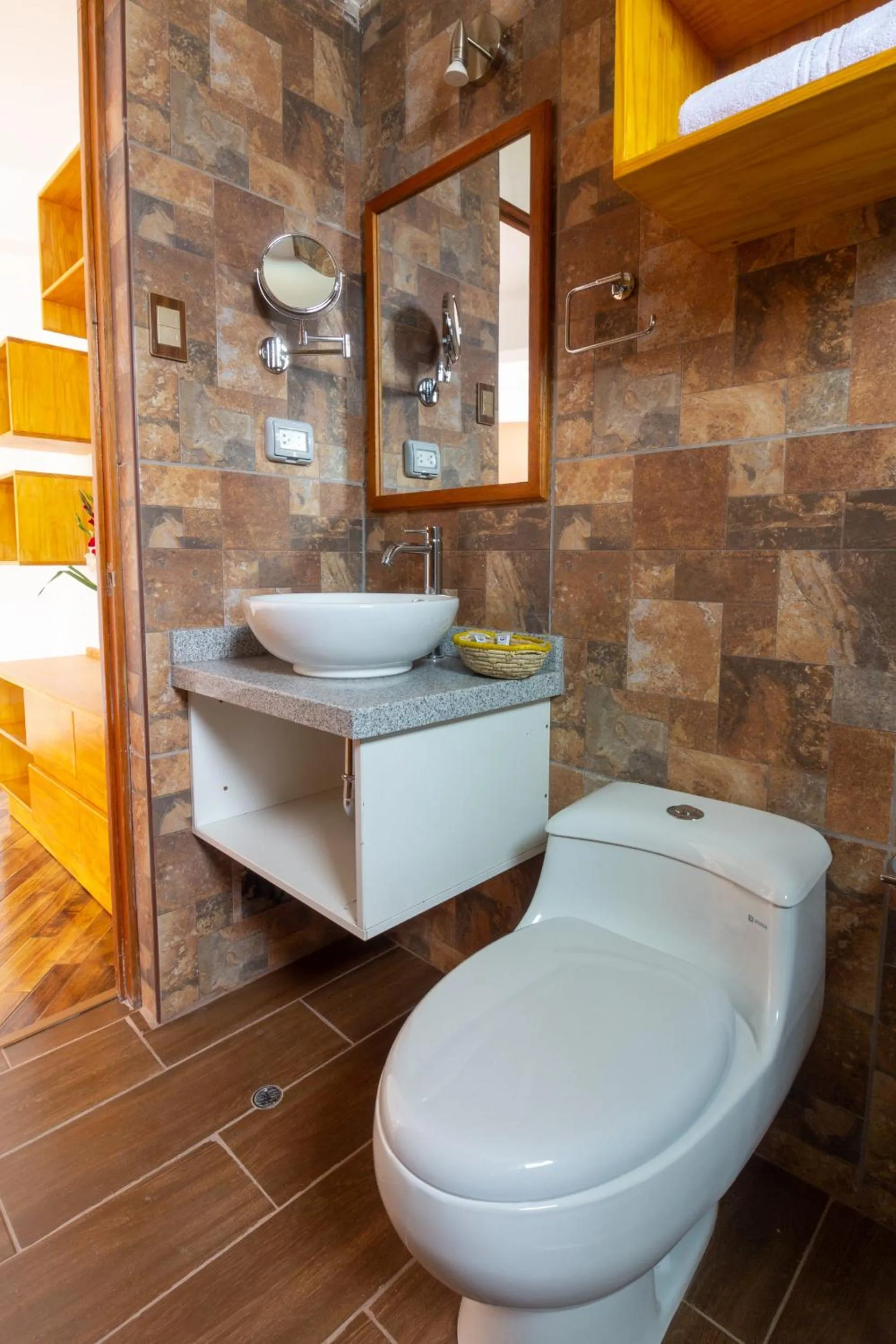 Toilet in Hacienda del Valle Sagrado