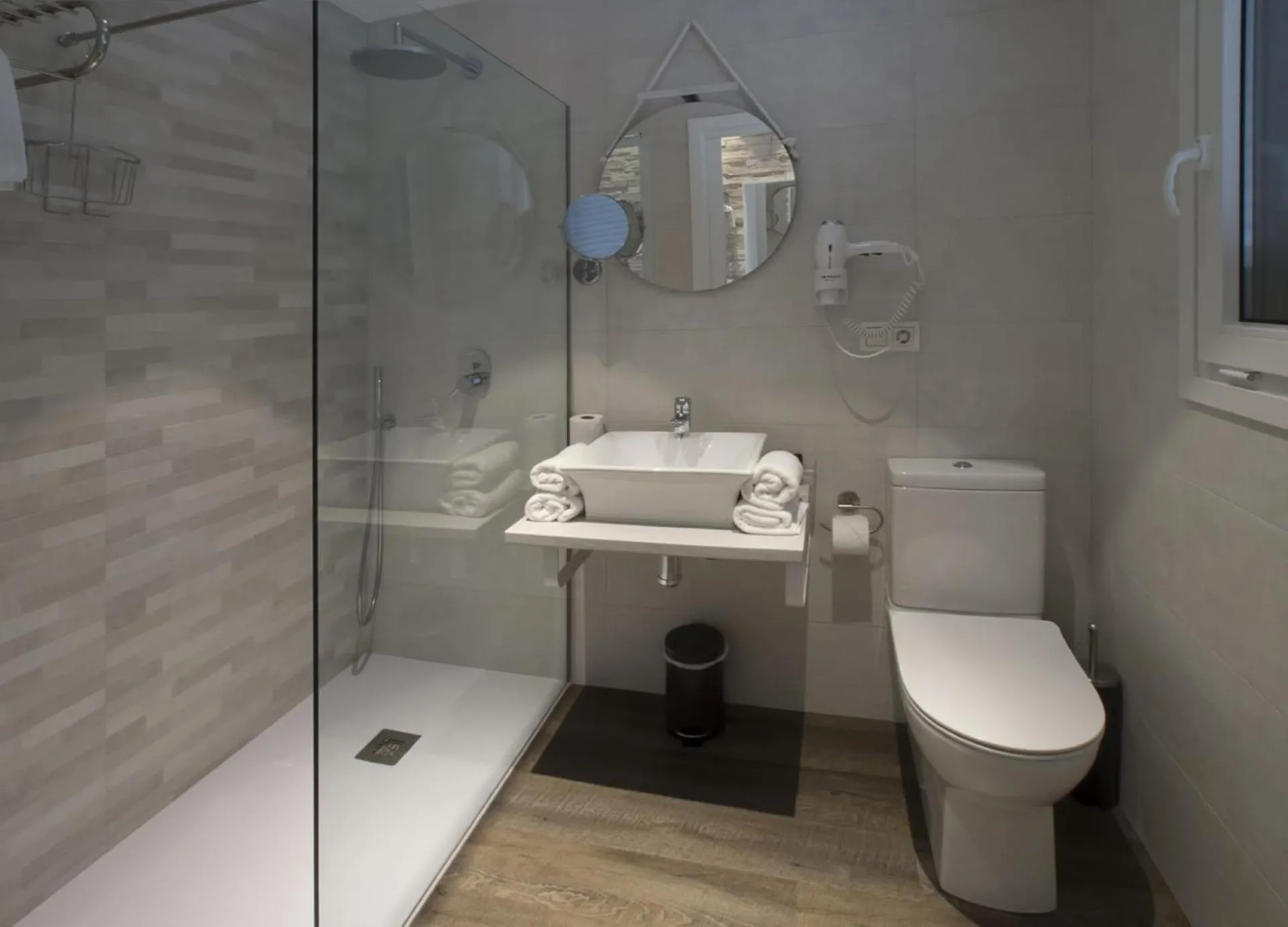 Bathroom in Apartamentos Good Duke by Egona