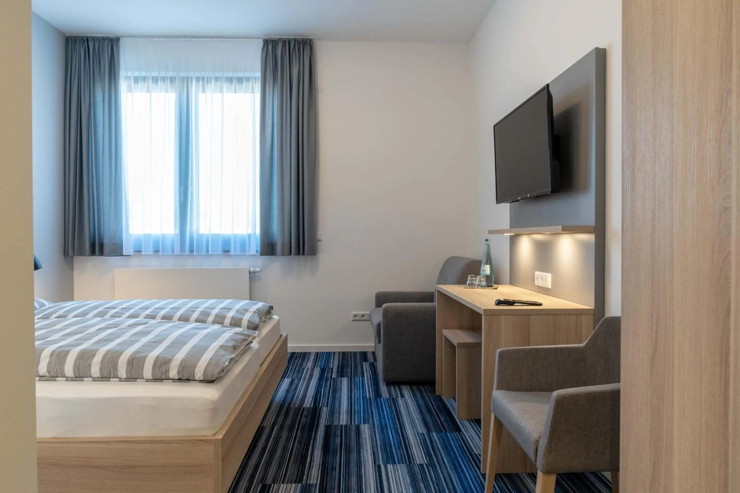 Photo of the whole room, Bed in Hotel Lumi