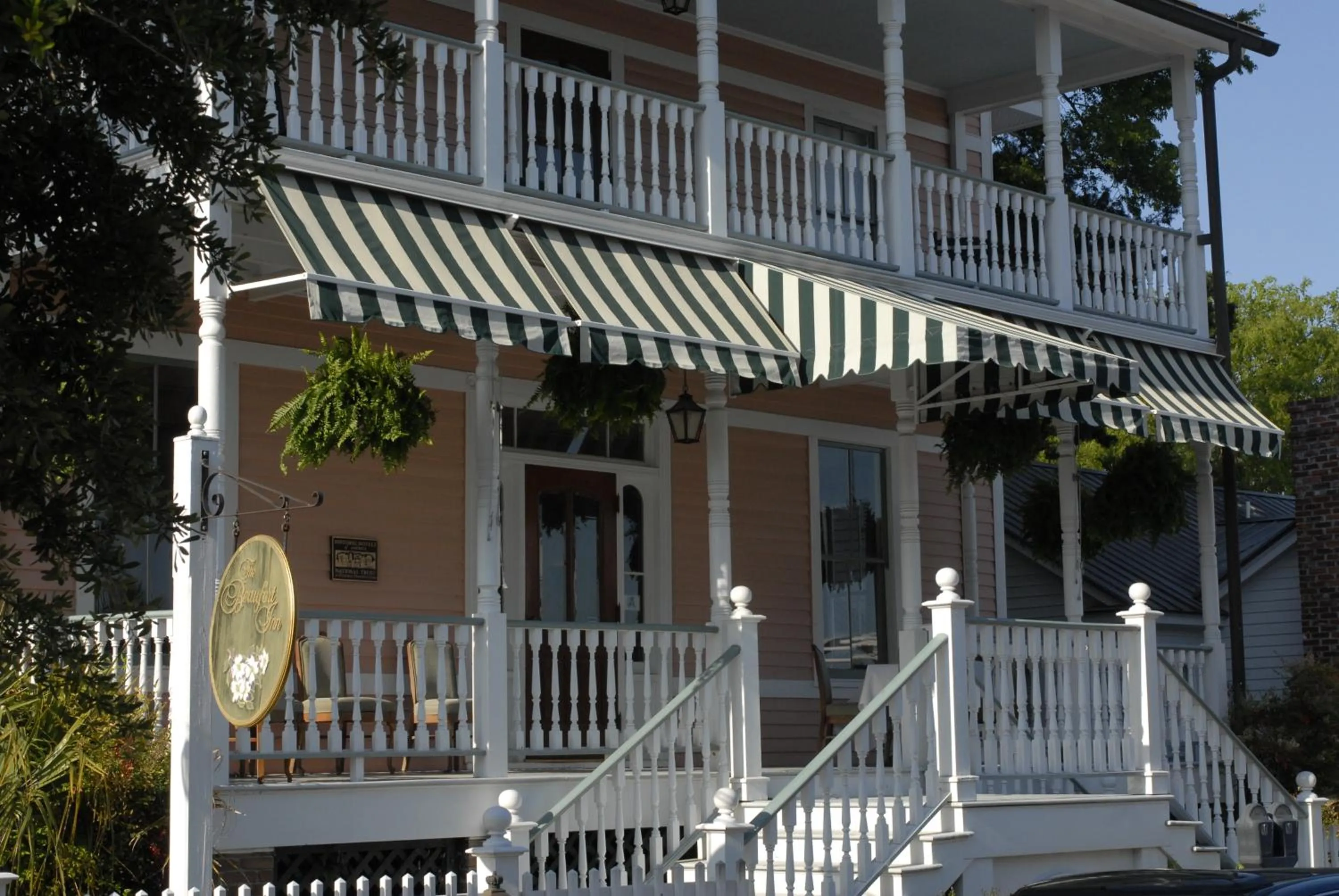 Facade/entrance in The Beaufort Inn