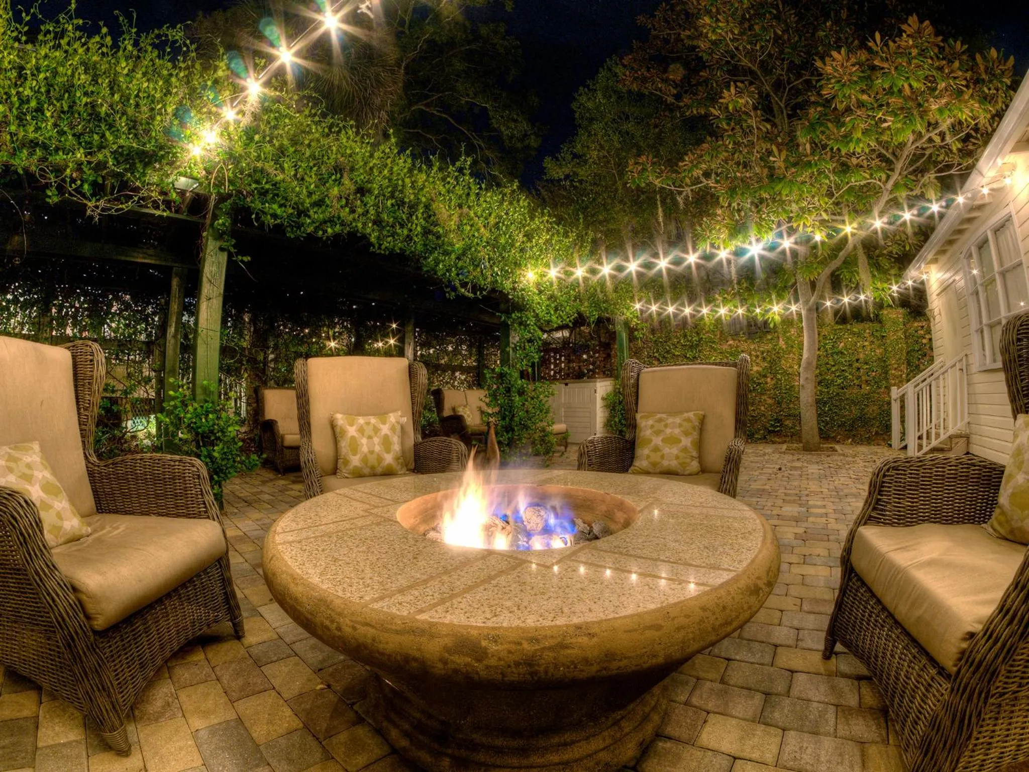 Patio in The Beaufort Inn