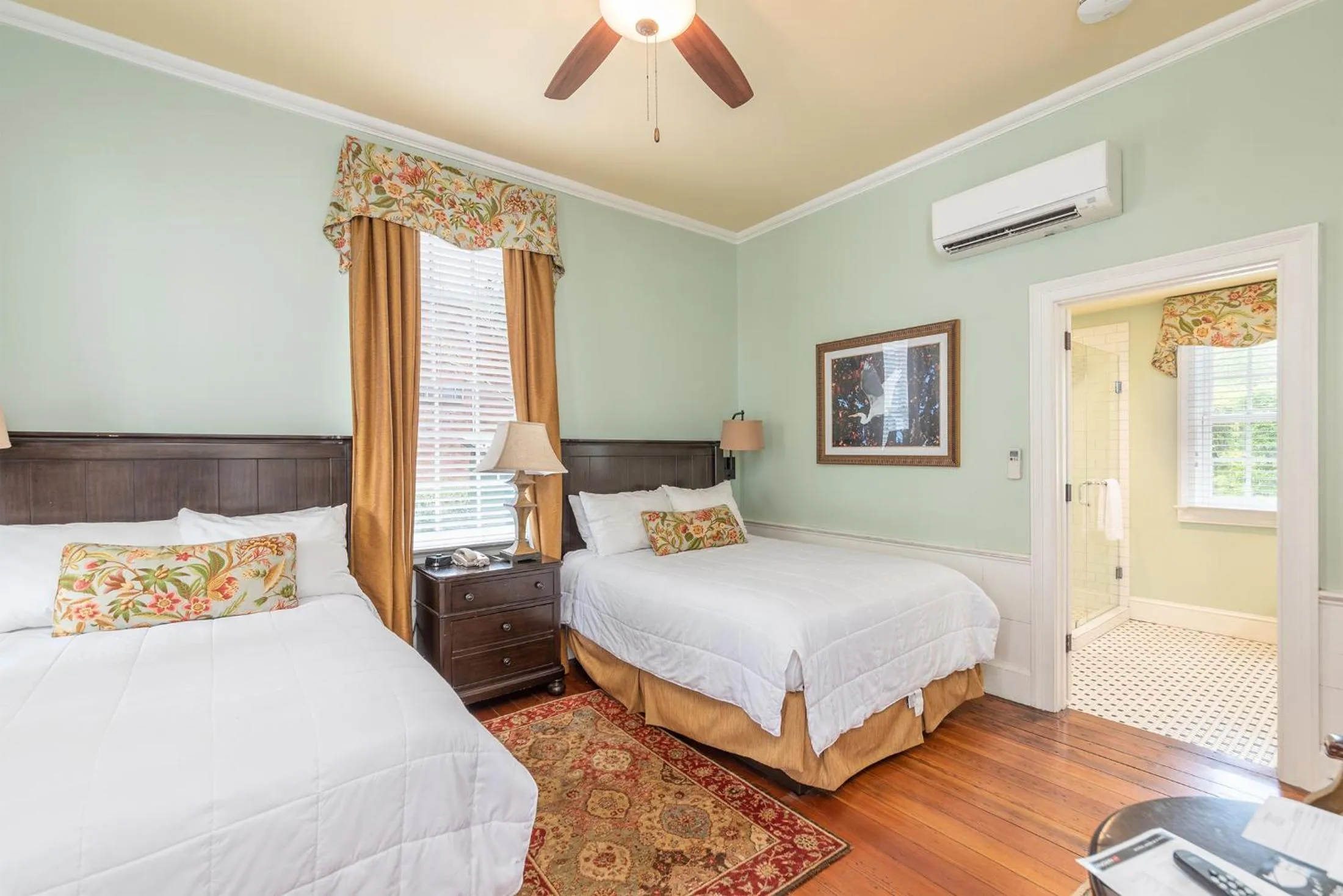 Bed in The Beaufort Inn