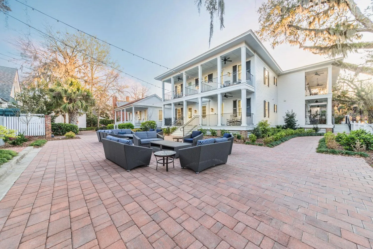 Patio in The Beaufort Inn