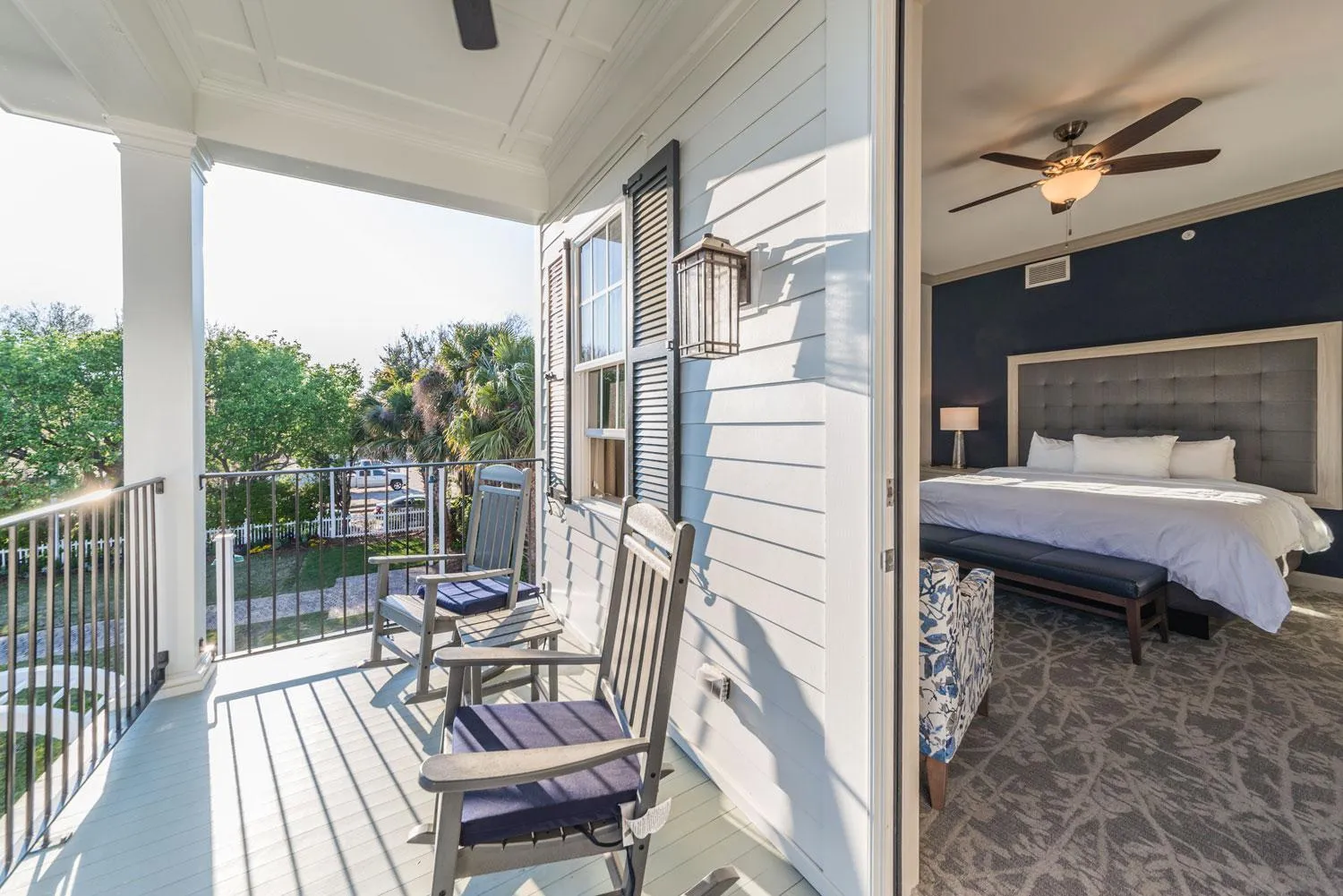 Patio, Bed in The Beaufort Inn
