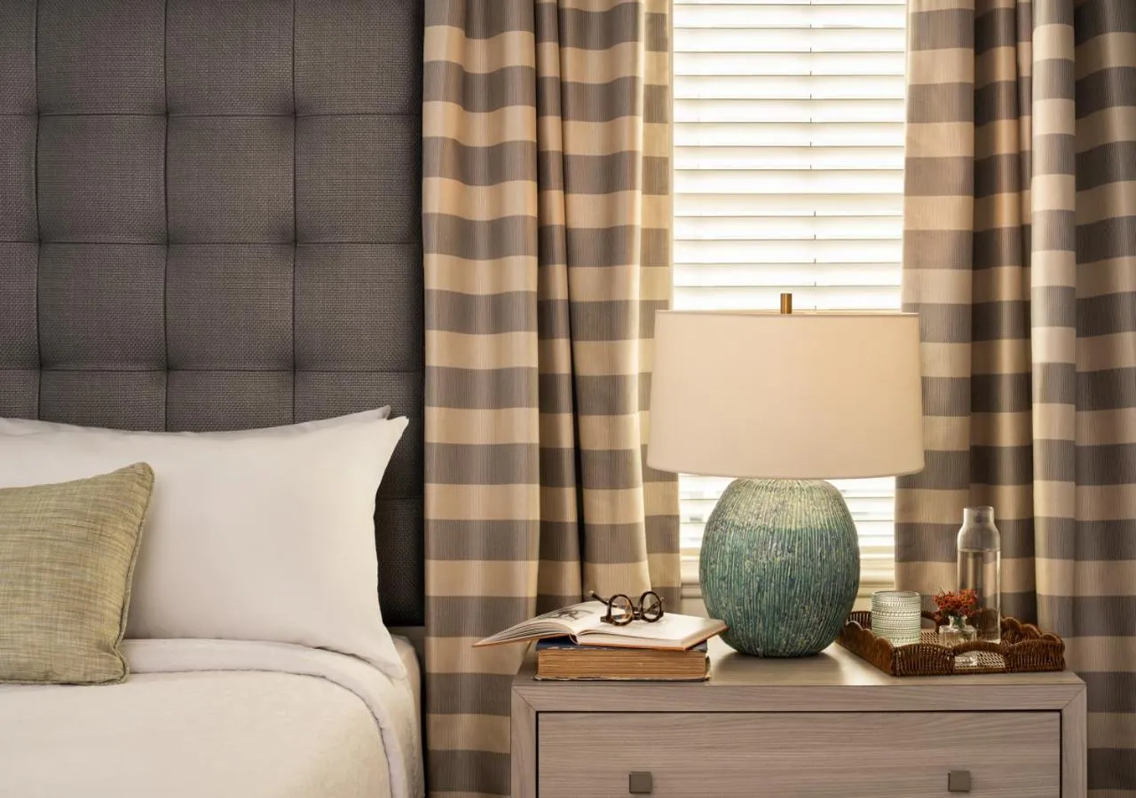 Decorative detail, Bed in The Beaufort Inn