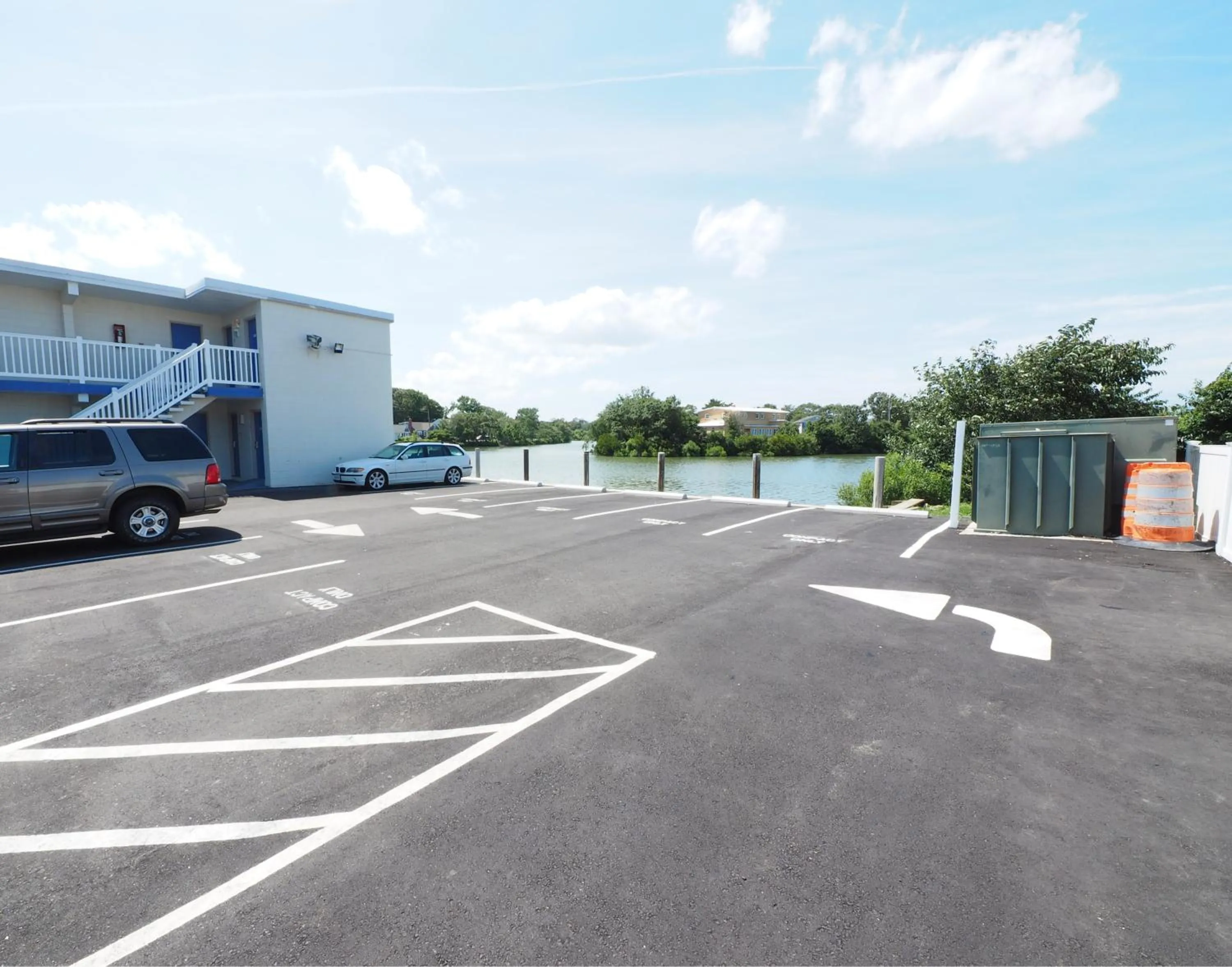 Day in Seashire Inn & Suites