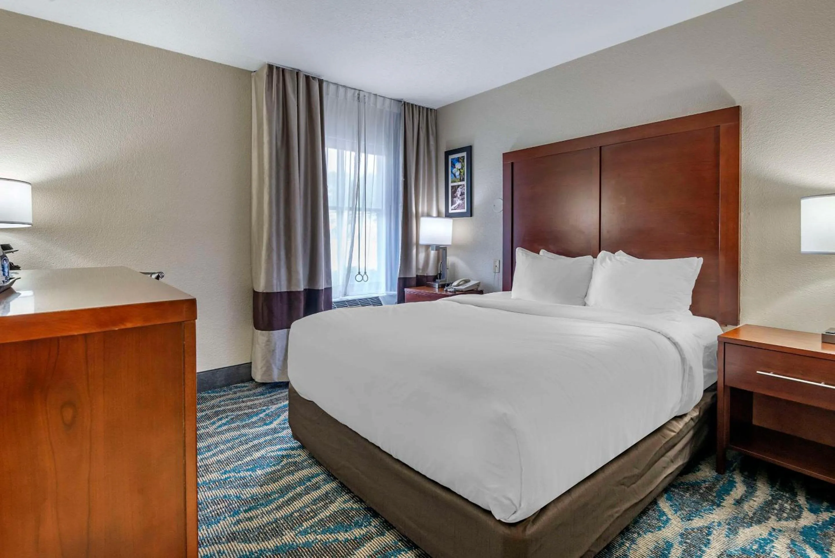 Bedroom, Bed in Comfort Inn Asheville East-Blue Ridge Pkwy Access