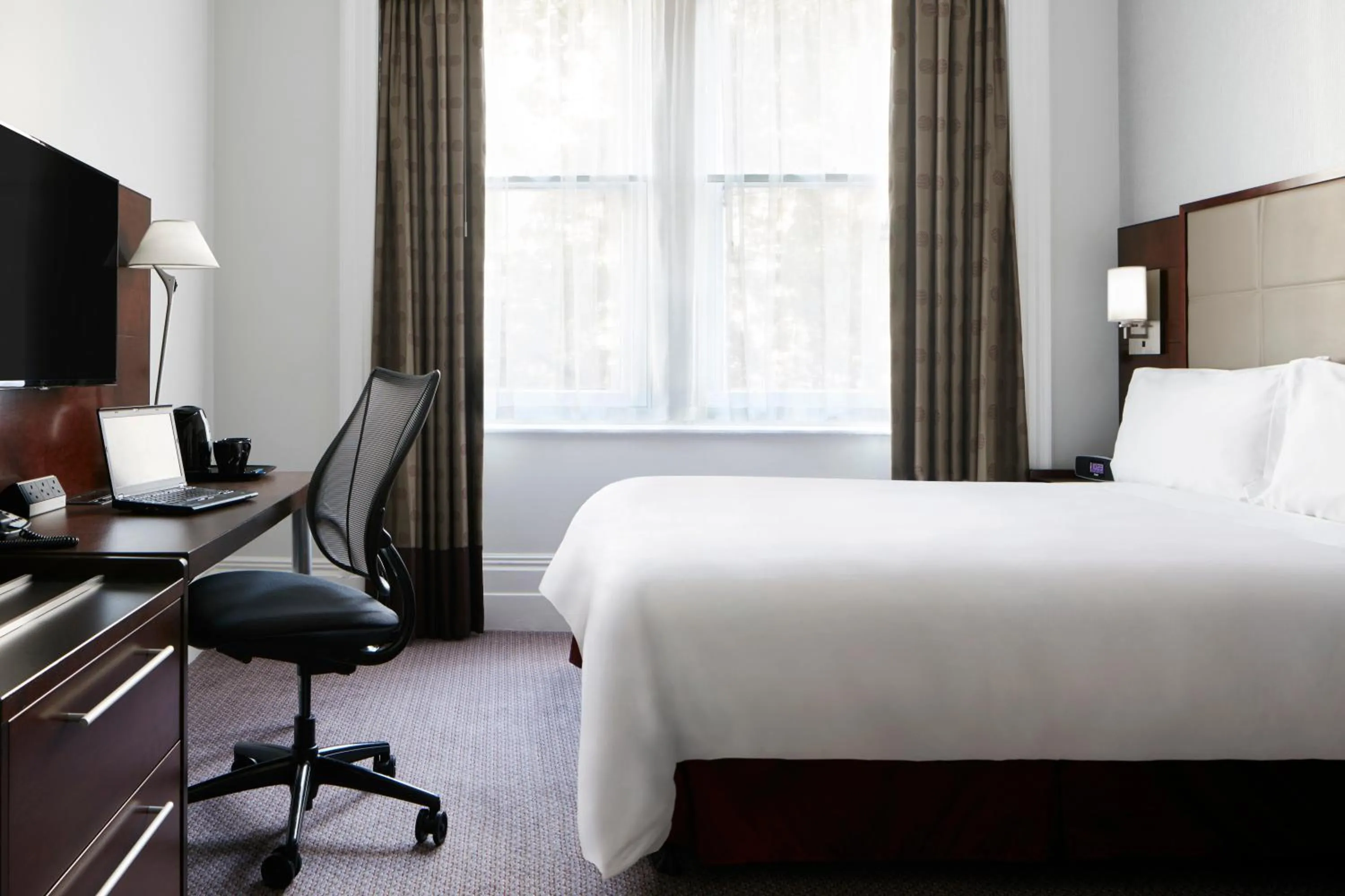 Bed in The Grand at Trafalgar Square