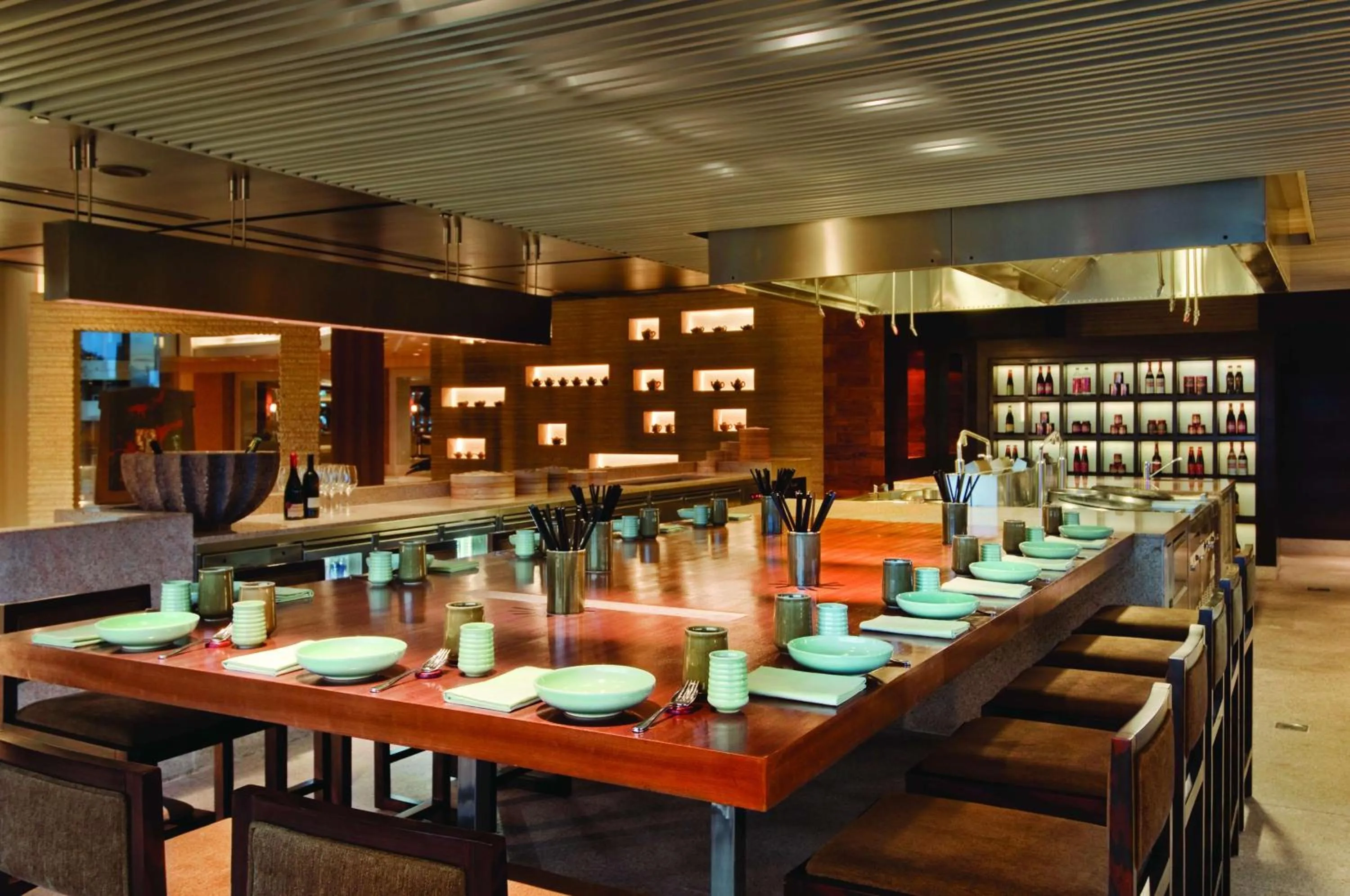 Restaurant/places to eat in Hyatt Regency Chennai