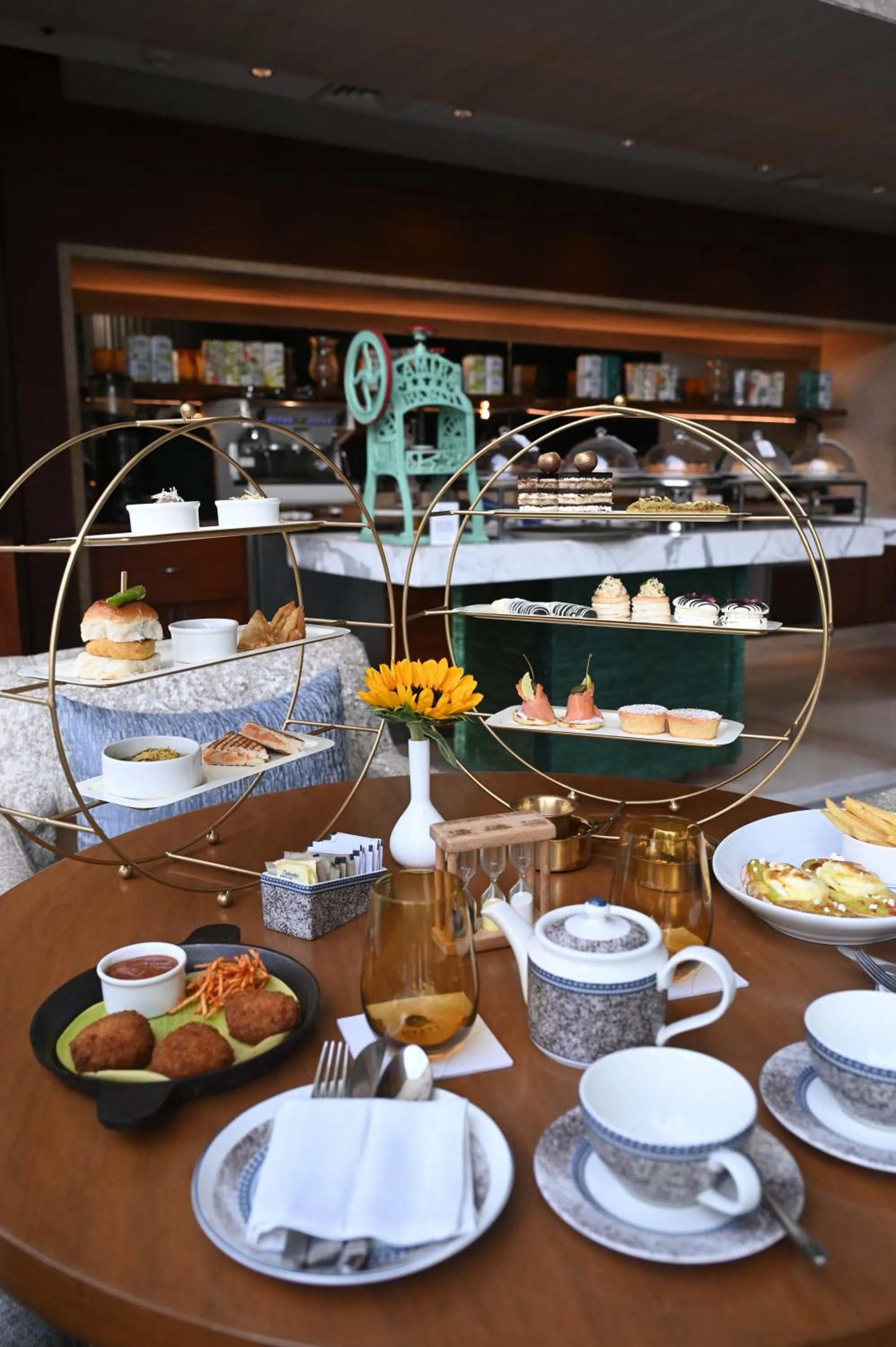 Restaurant/places to eat in Hyatt Regency Chennai