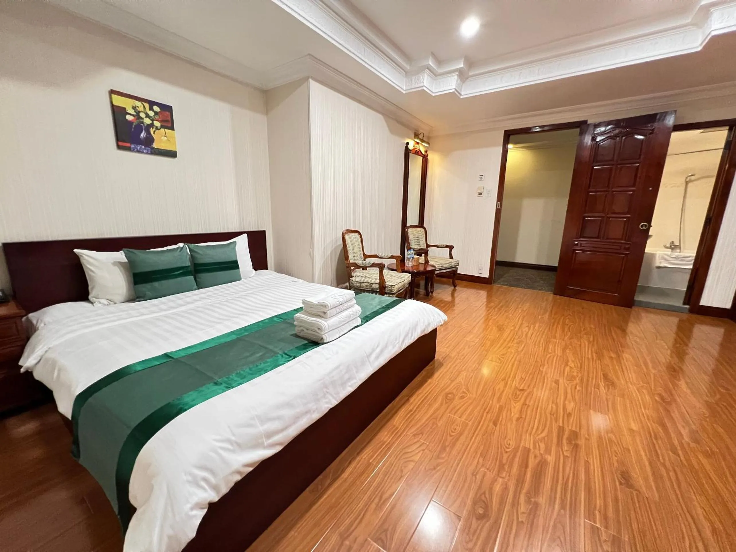 Bed in Riverside Hotel Saigon
