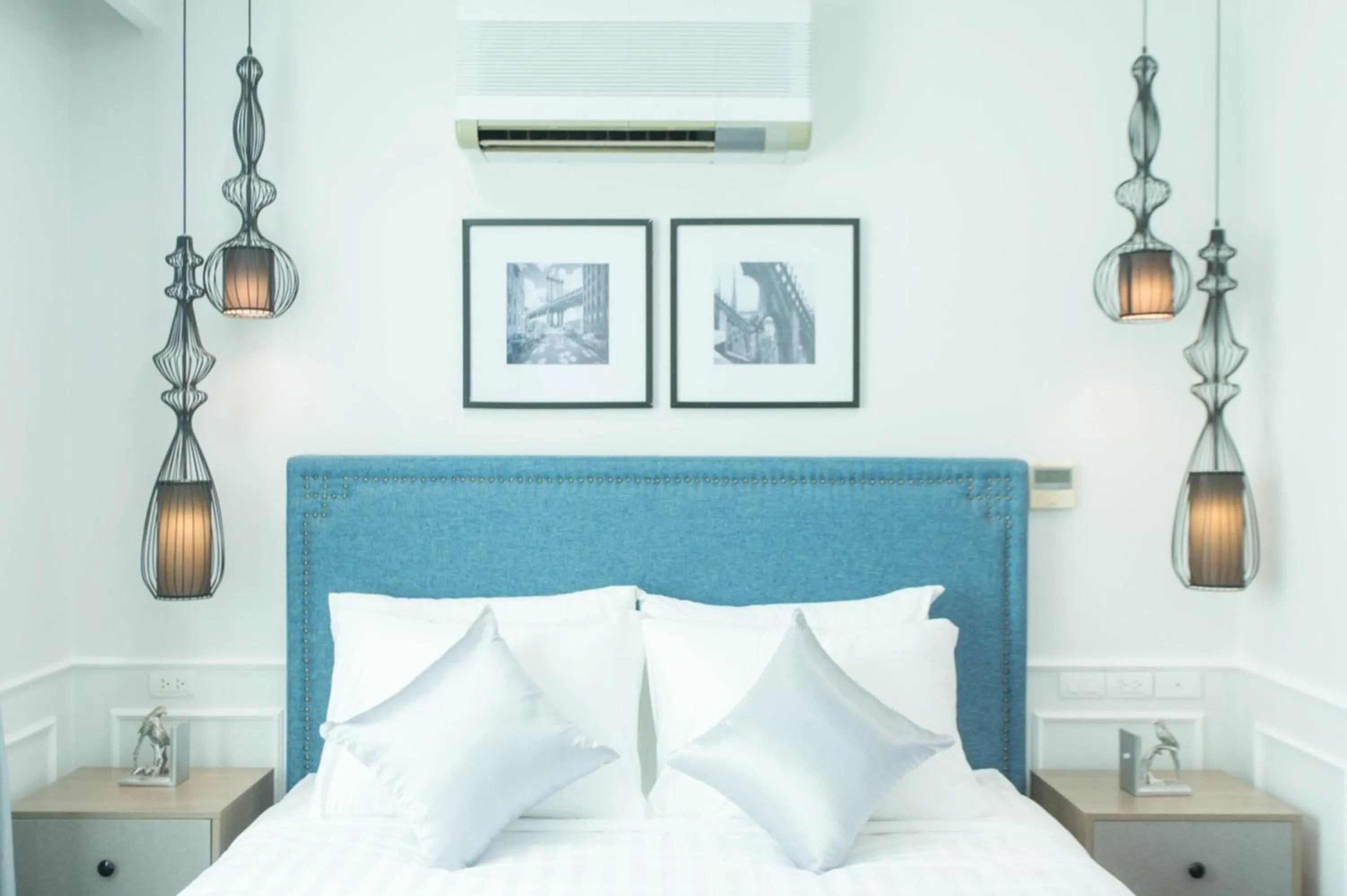 Bedroom, Bed in Vinh Trung Plaza Hotel