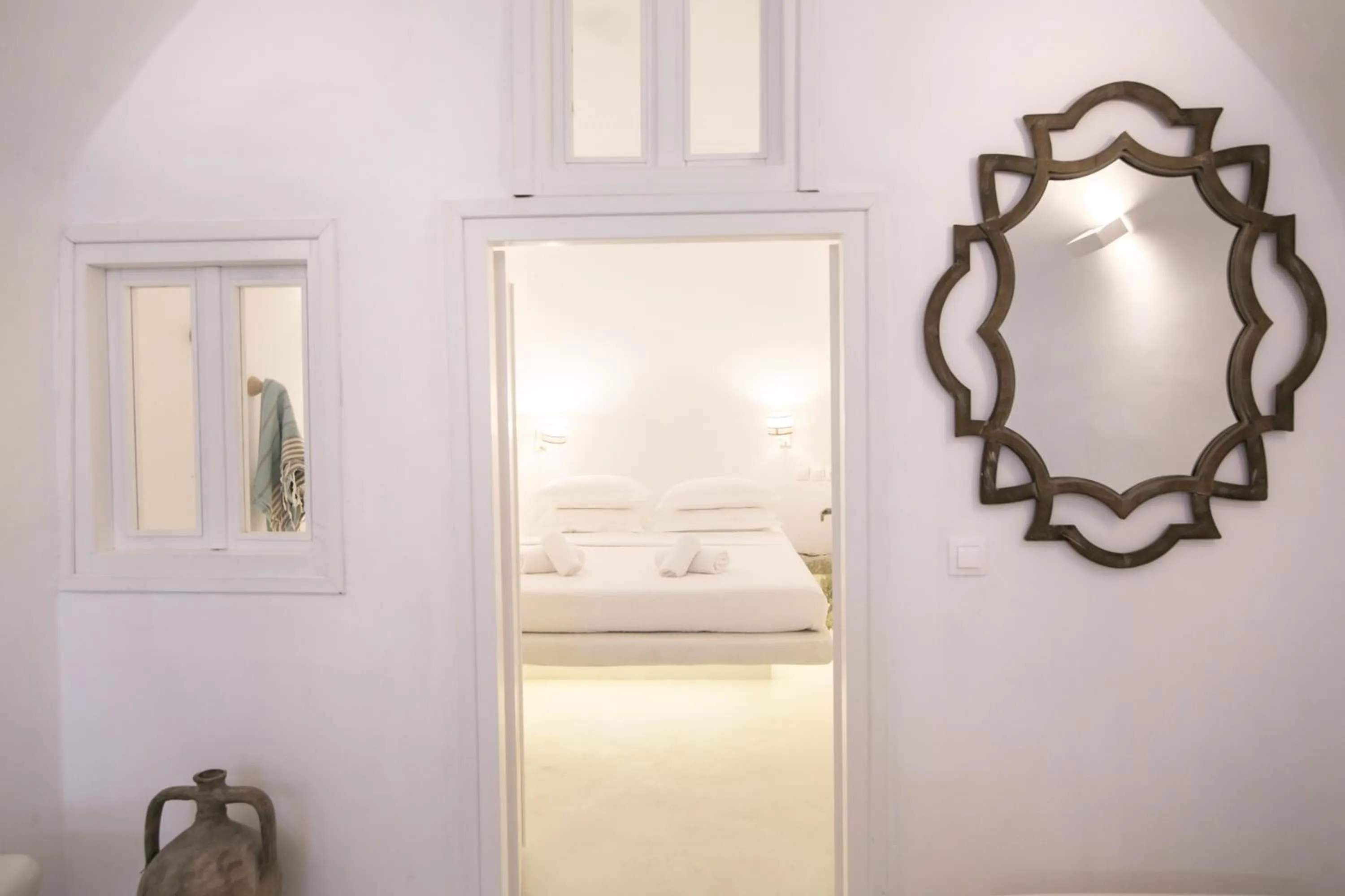 Bed in Morfi Cave House