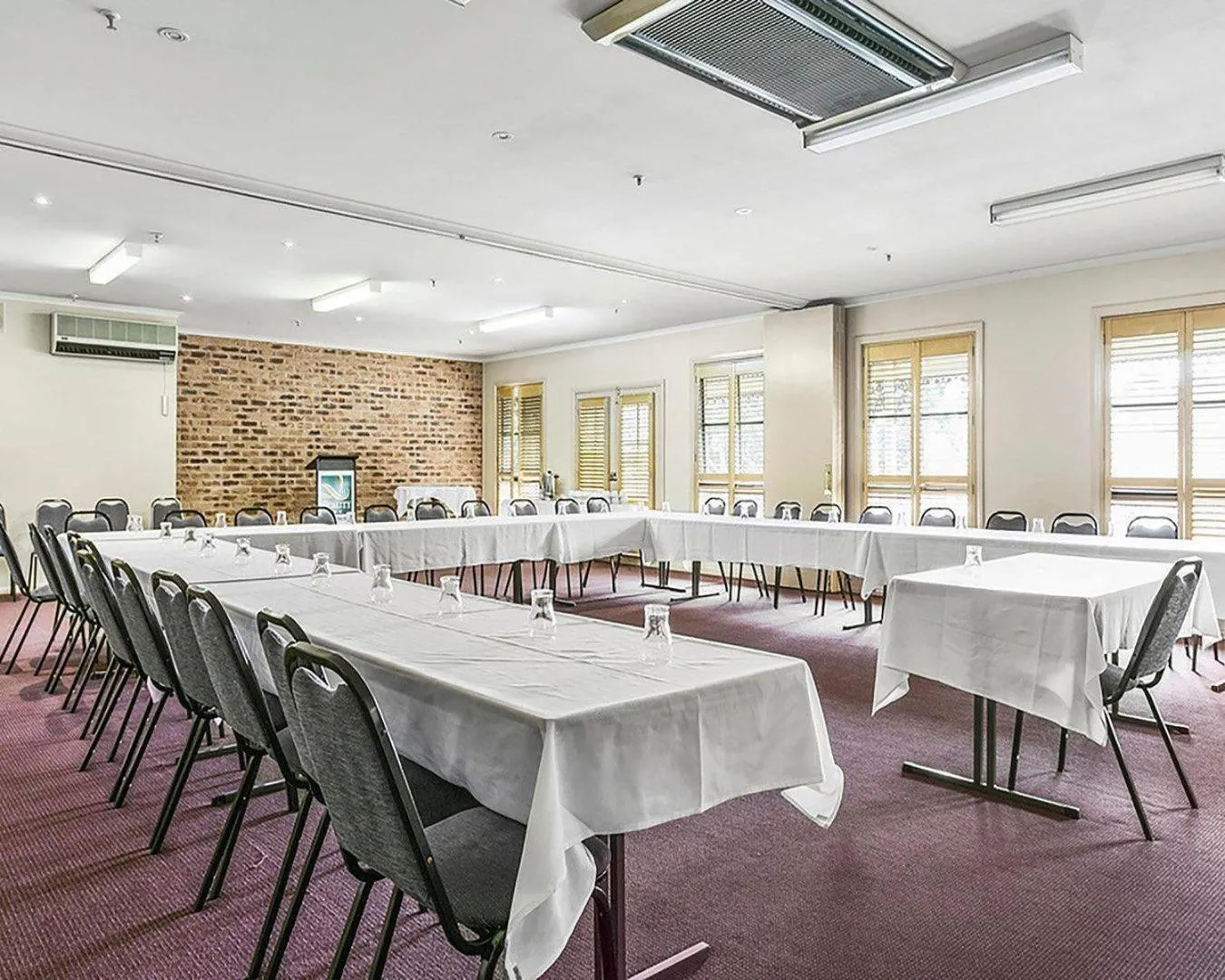 Meeting/conference room in Quality Inn Colonial