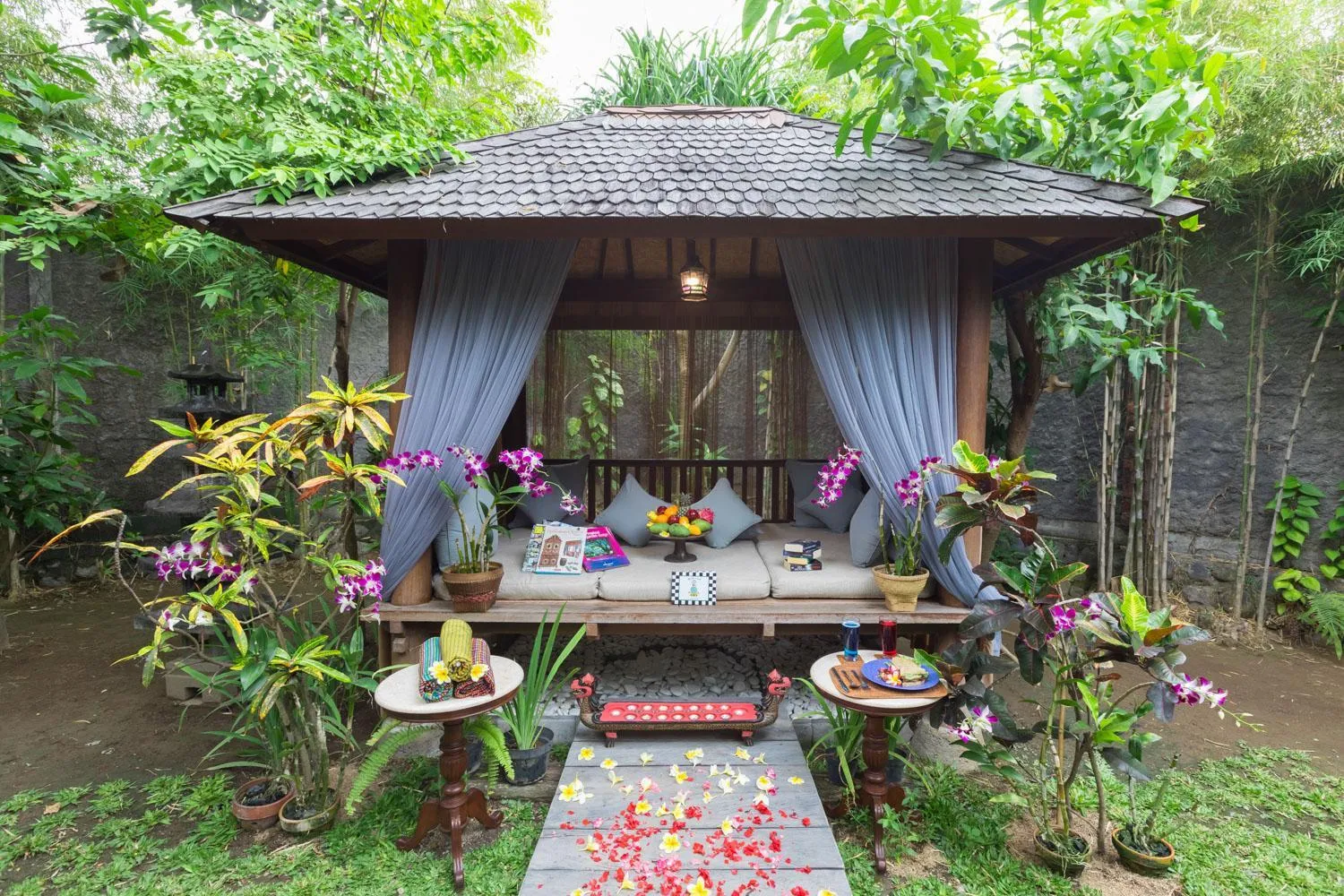 Activities in Villa Kampung Kecil Boutique Hotel