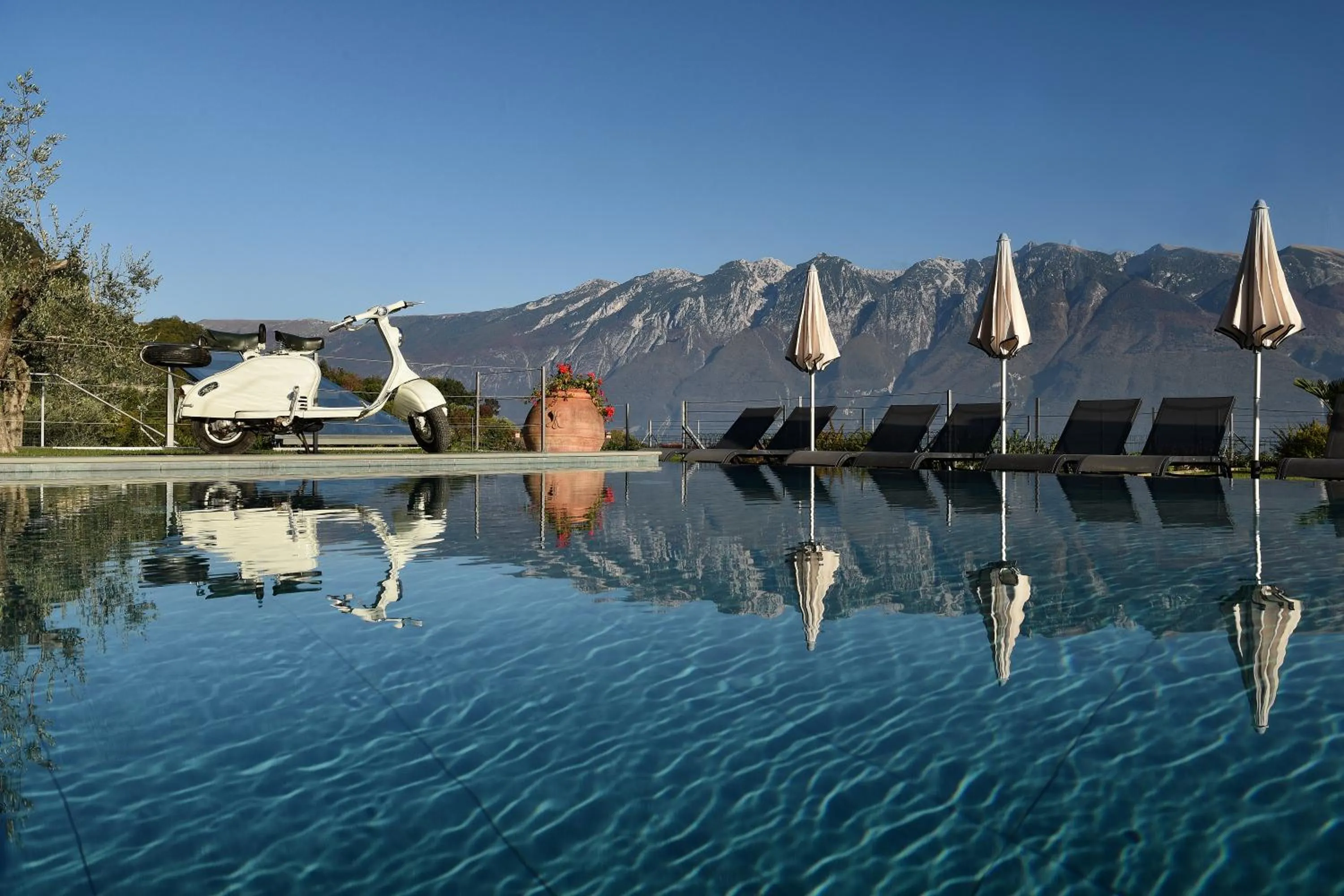 Swimming pool in La Dolce Vita Relais - Hotel Gallo