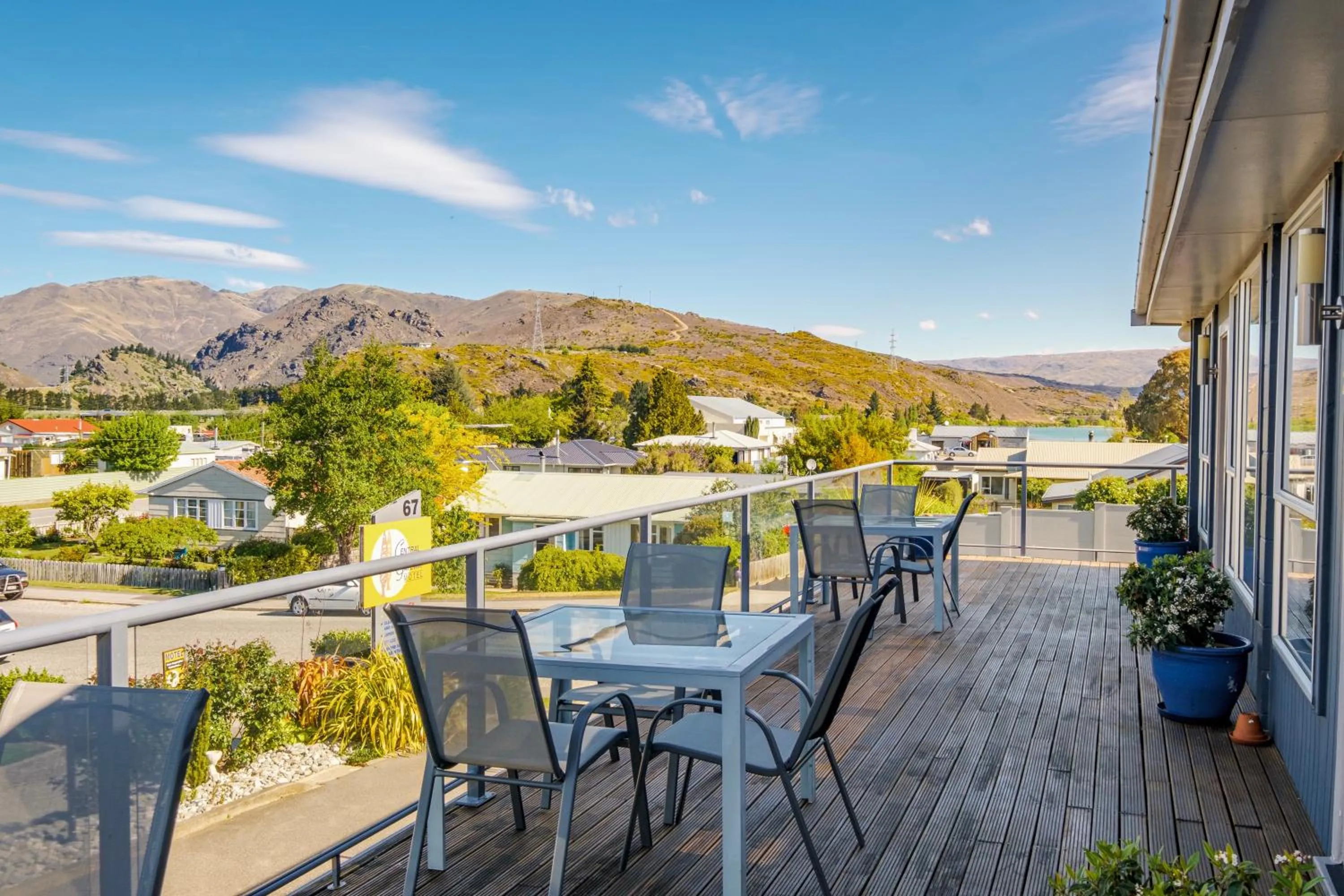 Central Gateway Motel