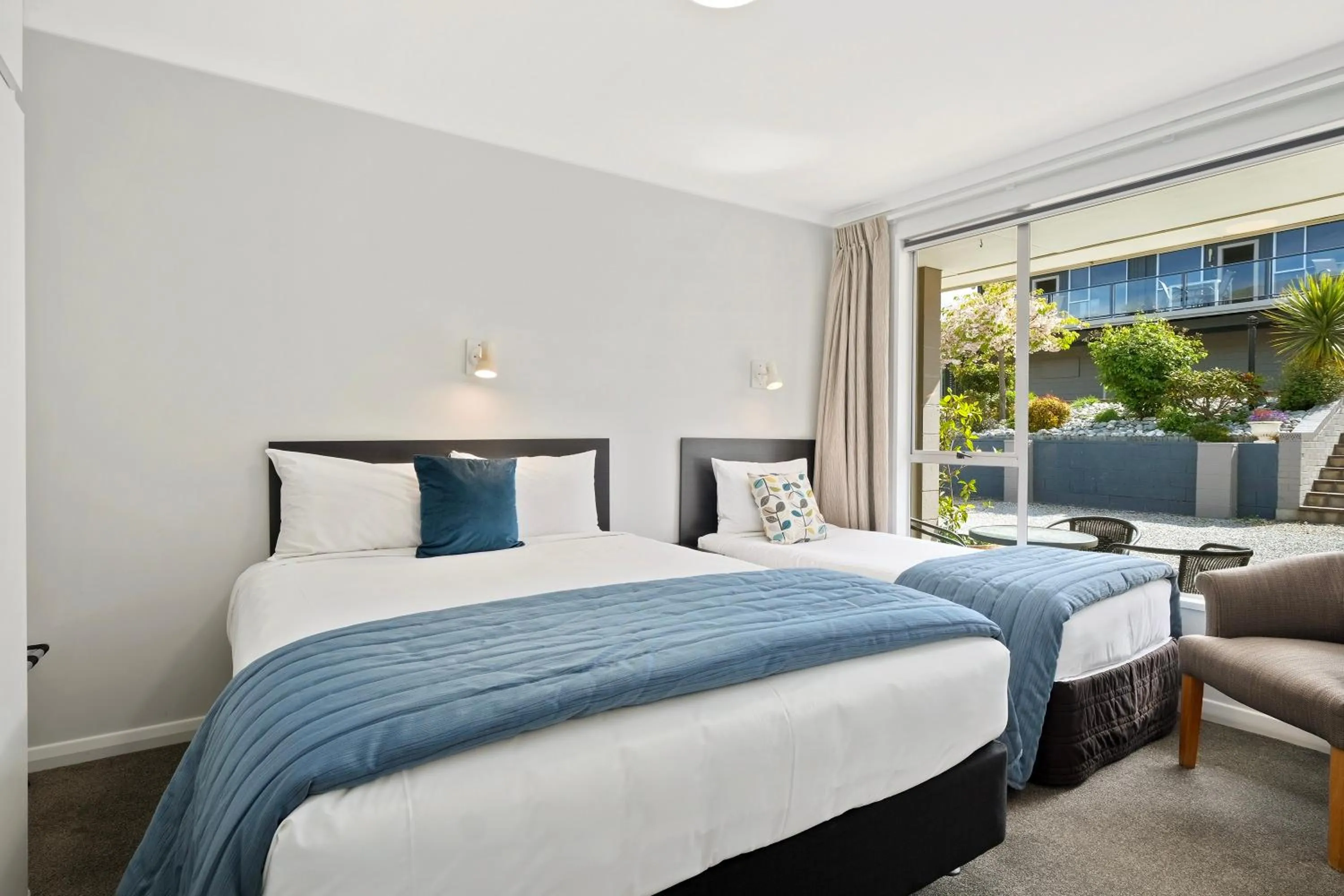 Bed in Central Gateway Motel