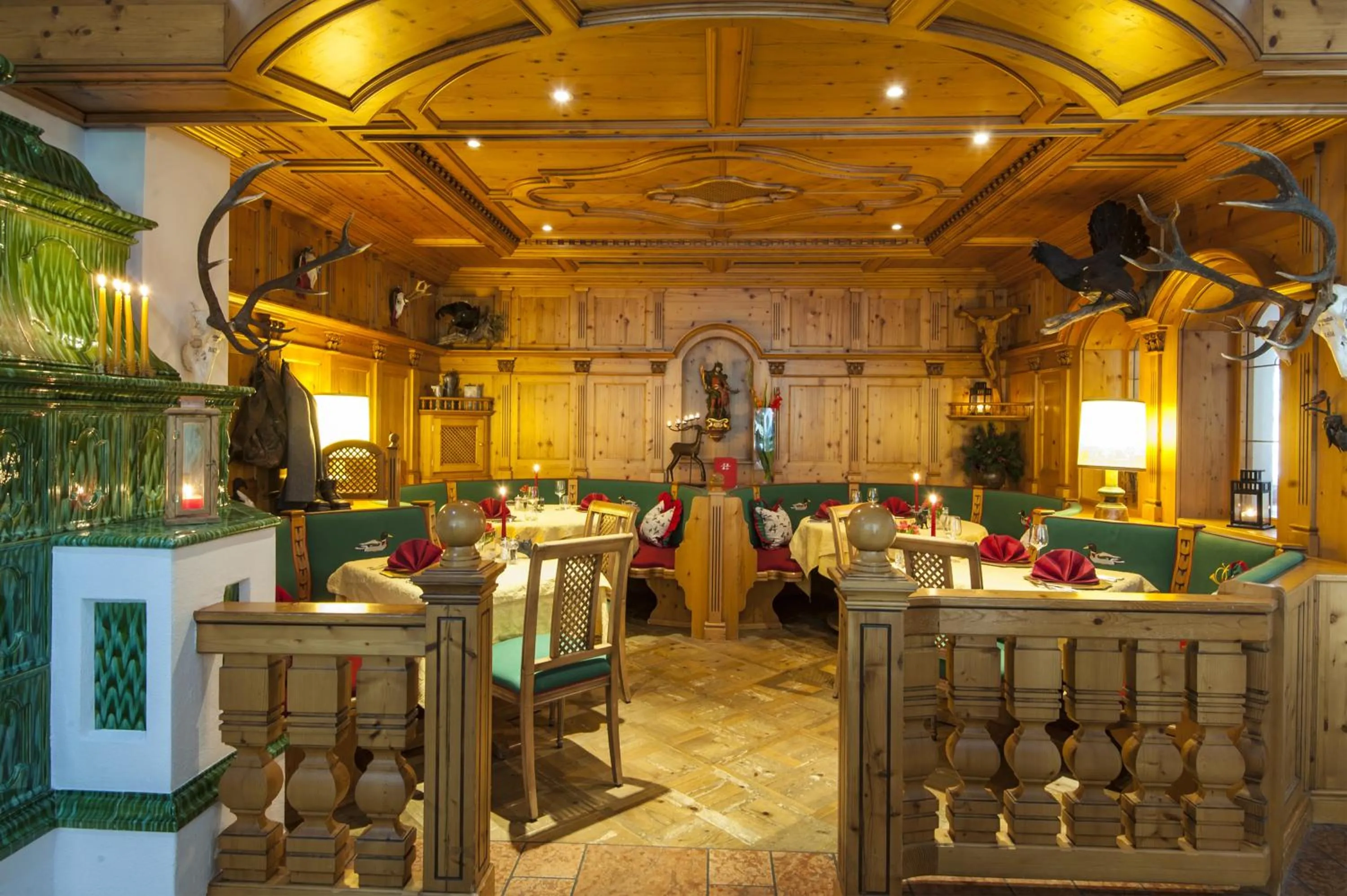 Restaurant/places to eat in Impuls Hotel Tirol