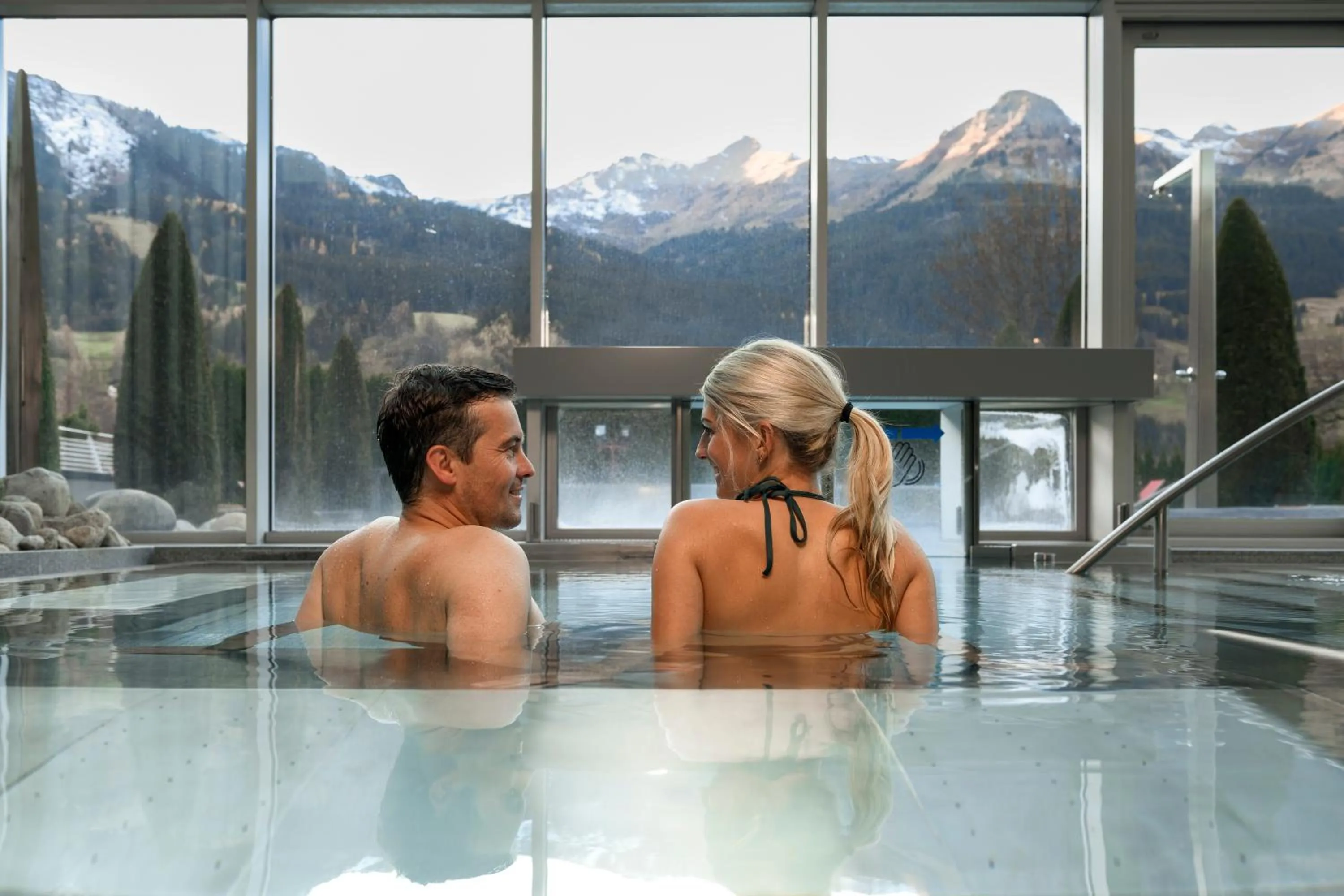 Pool view in Impuls Hotel Tirol