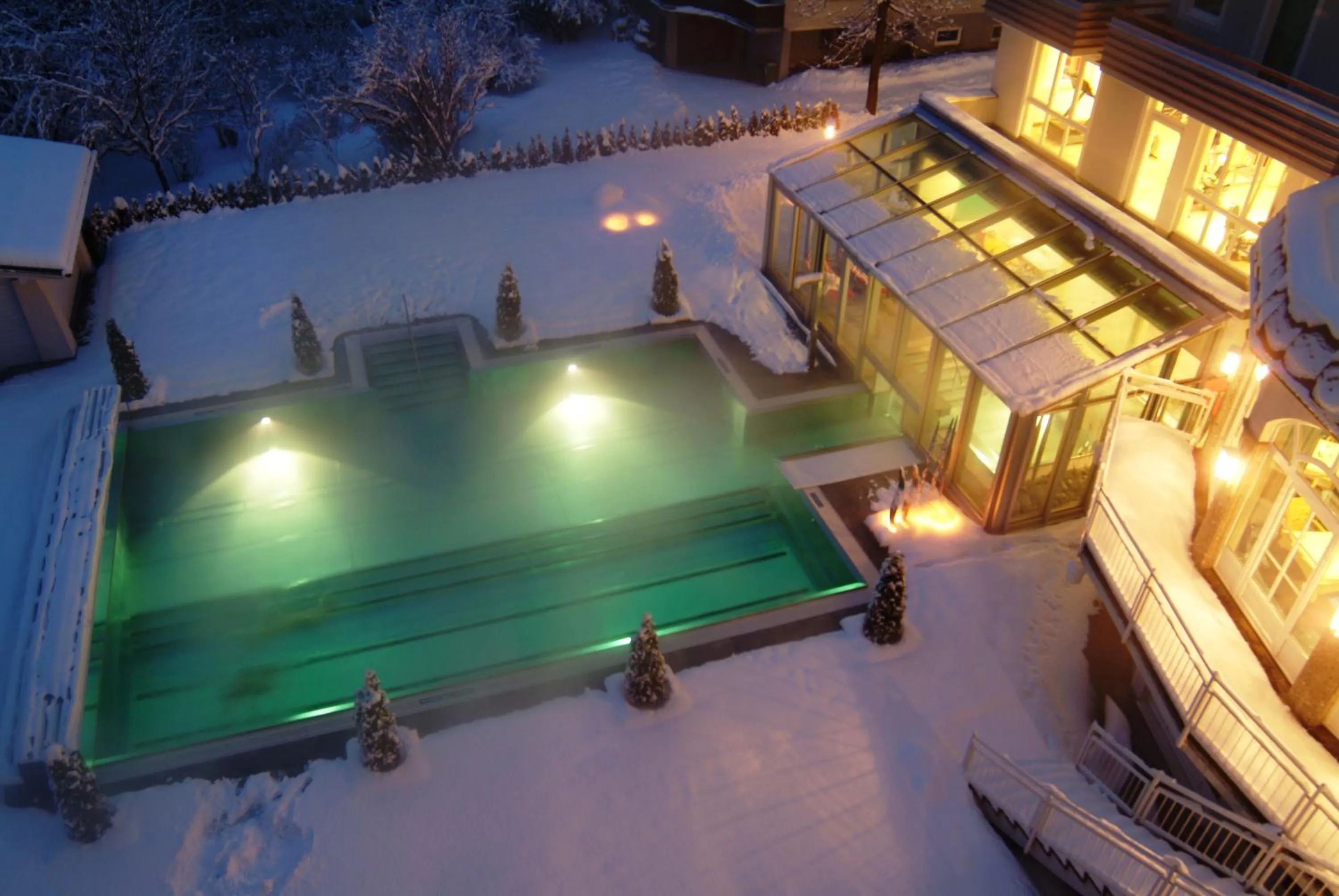 Swimming pool in Impuls Hotel Tirol