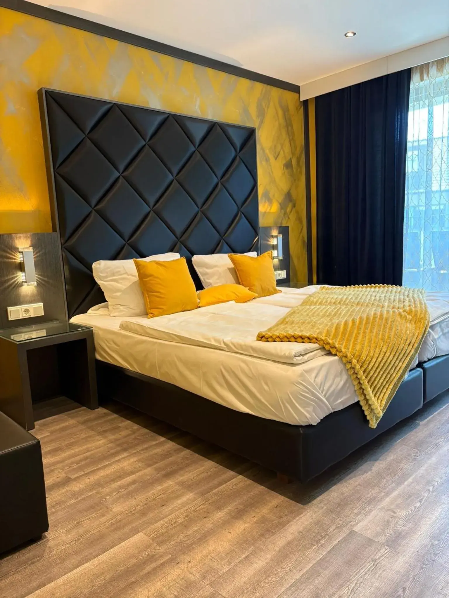 Deluxe Double Room with Balcony - single occupancy in Hotel Athen Kelsterbach Frankfurt Airport Deluxe Double Room with Balcony - single occupancy in Hotel Athen Kelsterbach Frankfurt Airport