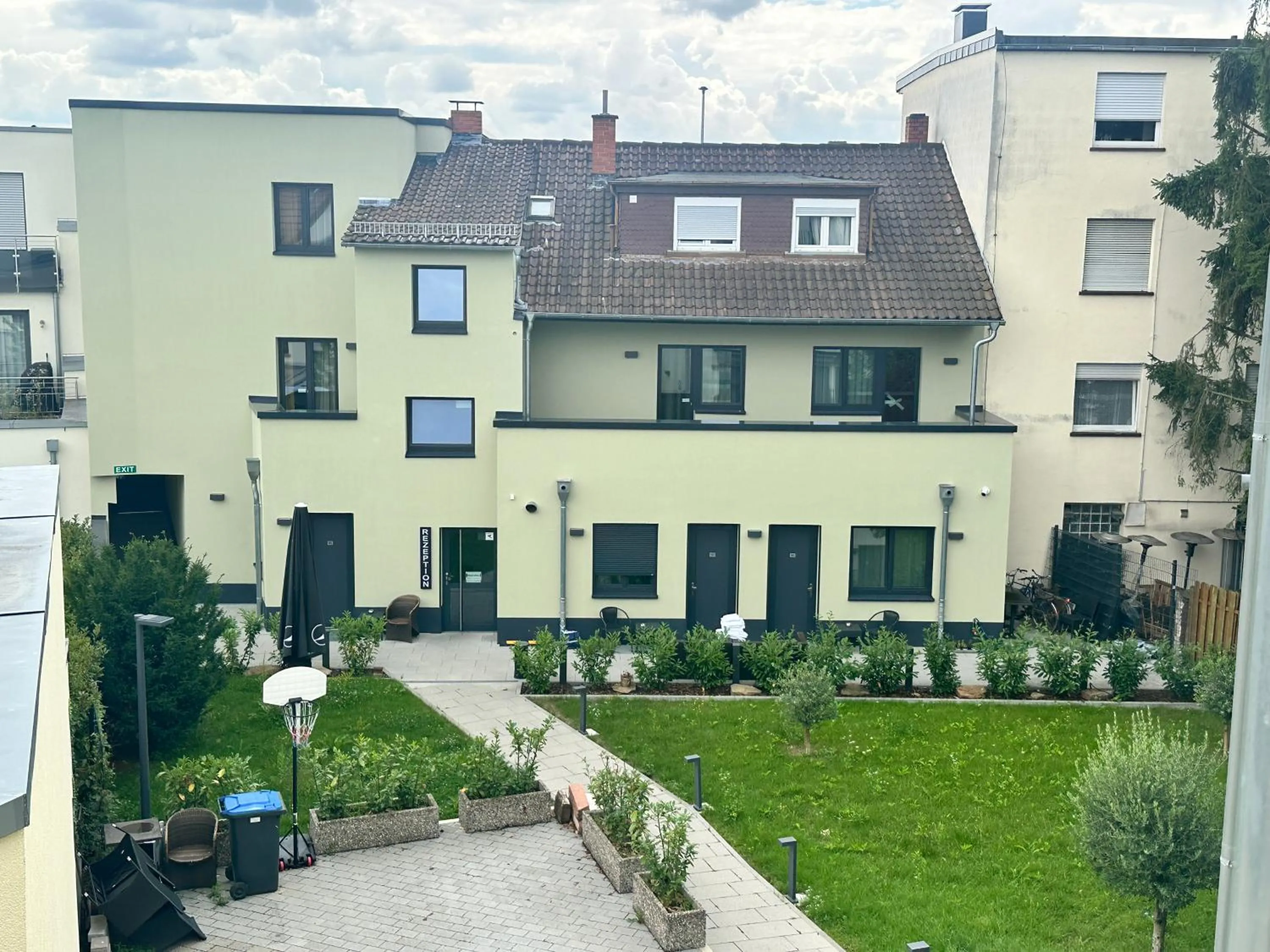 Property building in Hotel Athen Kelsterbach Frankfurt Airport