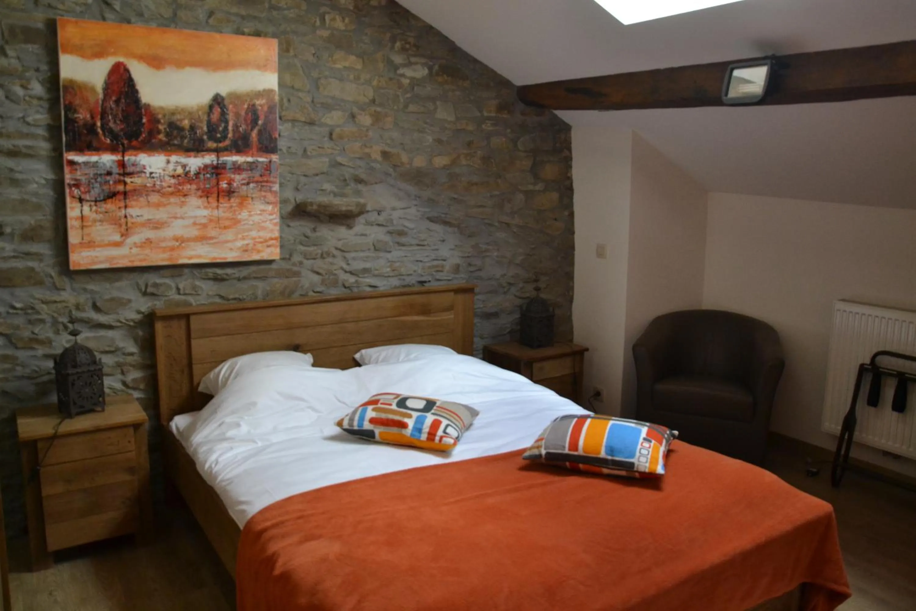 Bed in Auberge Le Temps des Saveurs